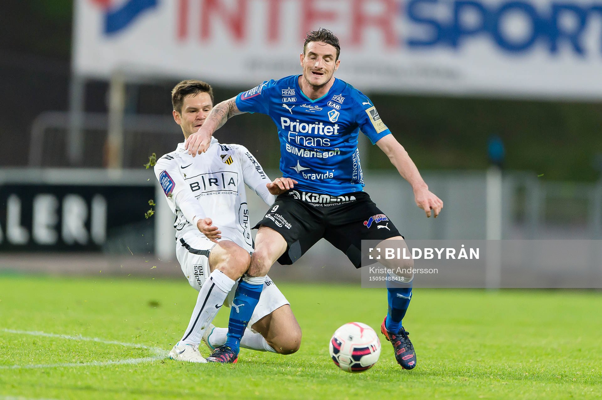 Häckens Ivo Pekalski och Halmstads James Keene