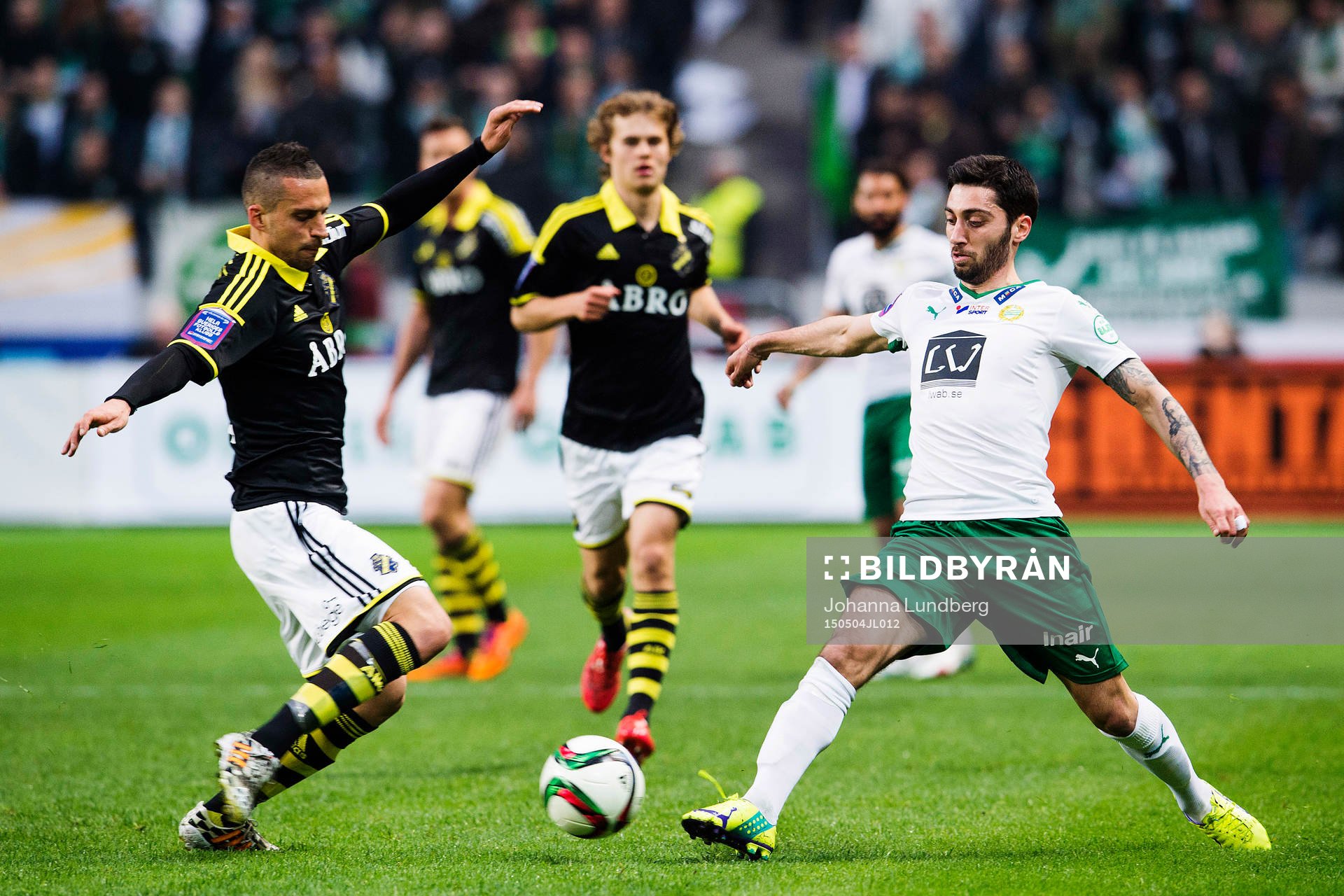 s Panajotis Dimitriadis och Hammarbys Nahir Besara