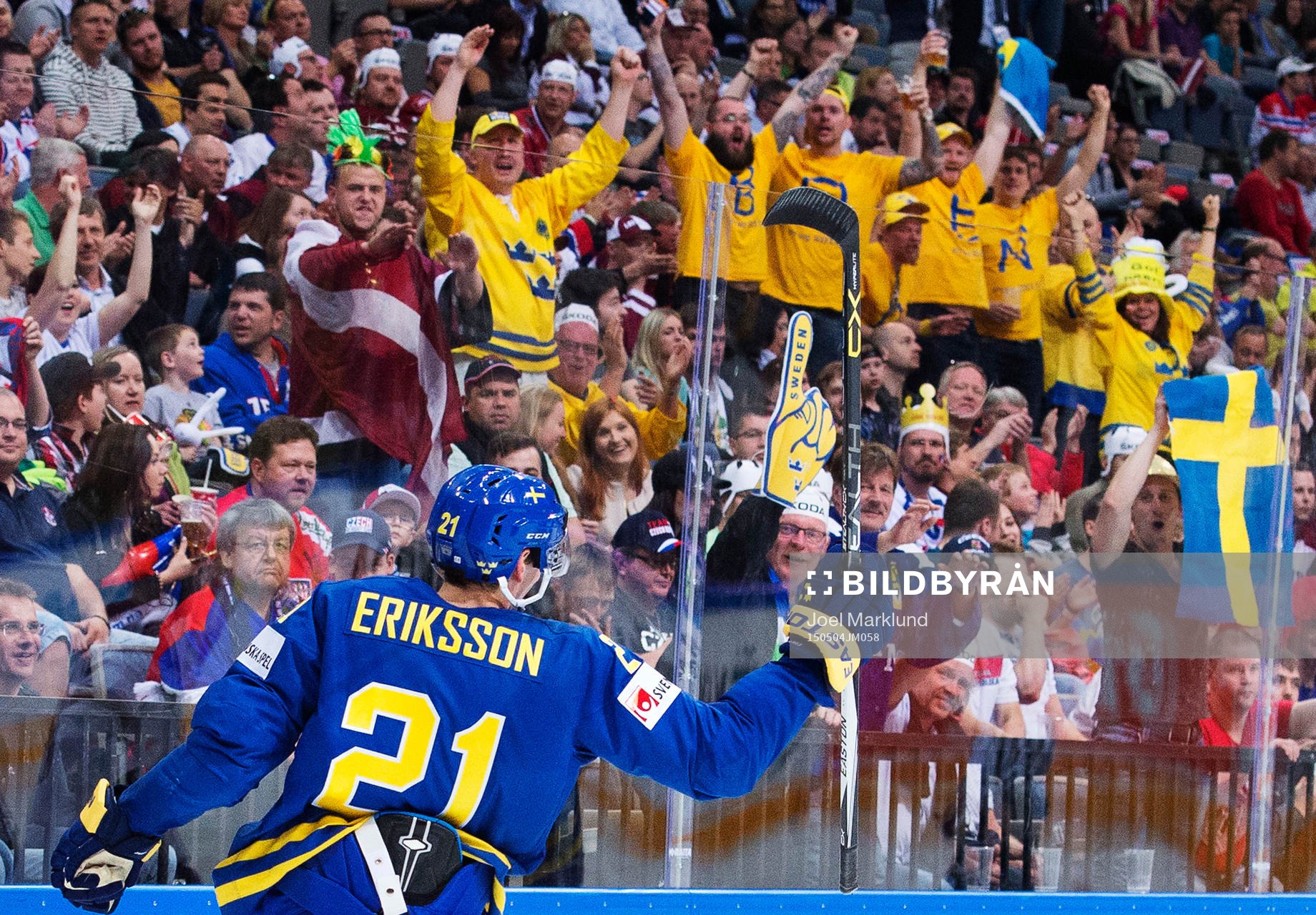 Sveriges Loui Eriksson jublar