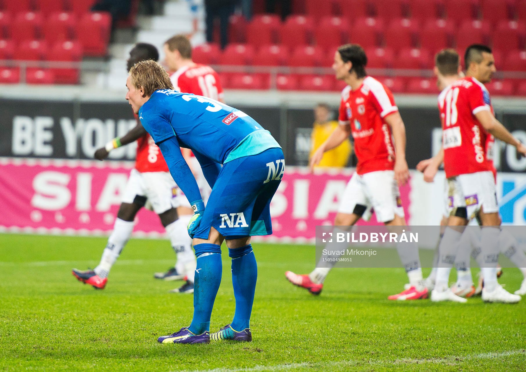 Örebros målvakt Jacob Rinne deppar