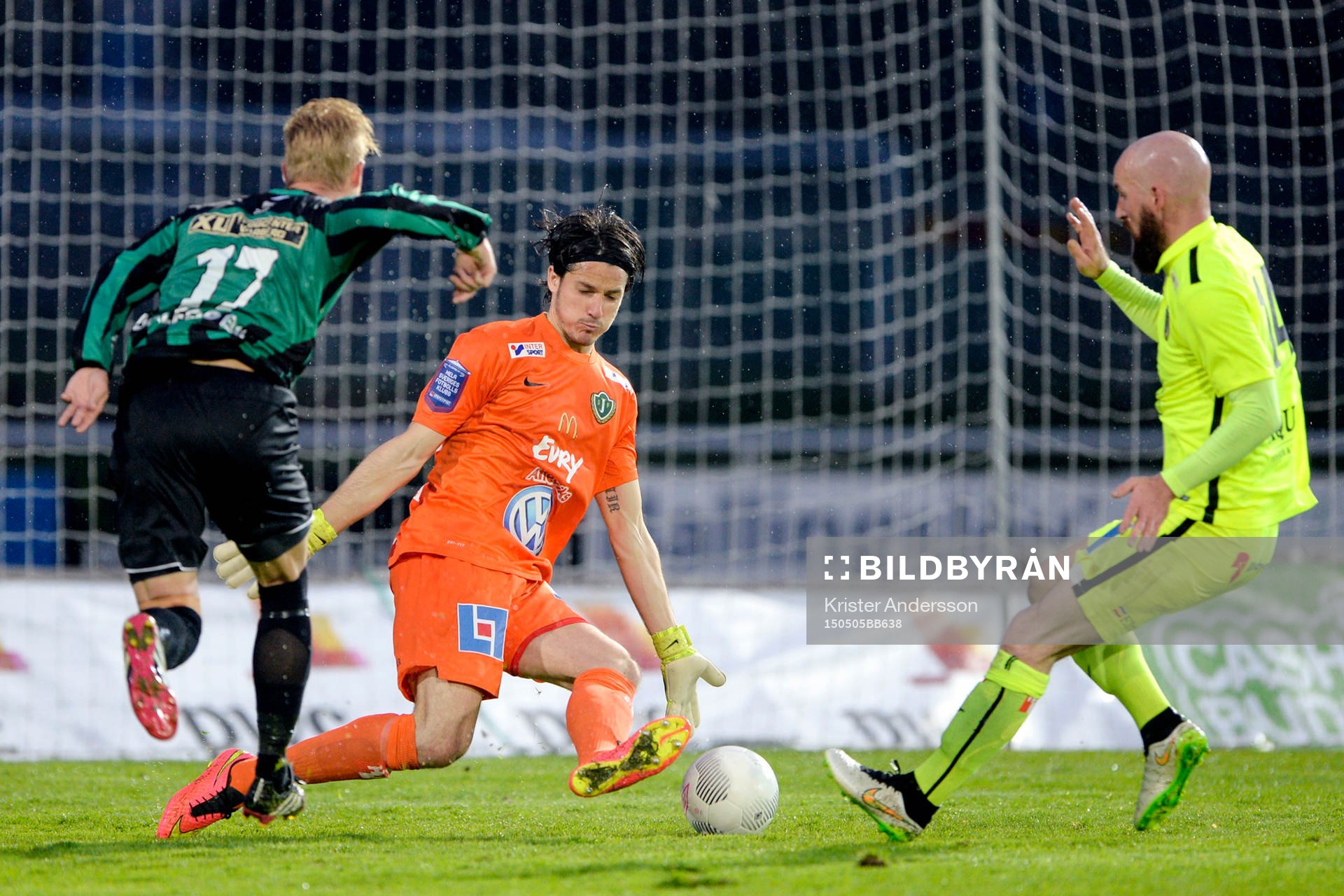 Varbergs Mats André Kaland gör 2-0 under fotbollsmatchen i Superettan mellan Varberg och Jönköping den 5 maj 2015 i Varberg.
