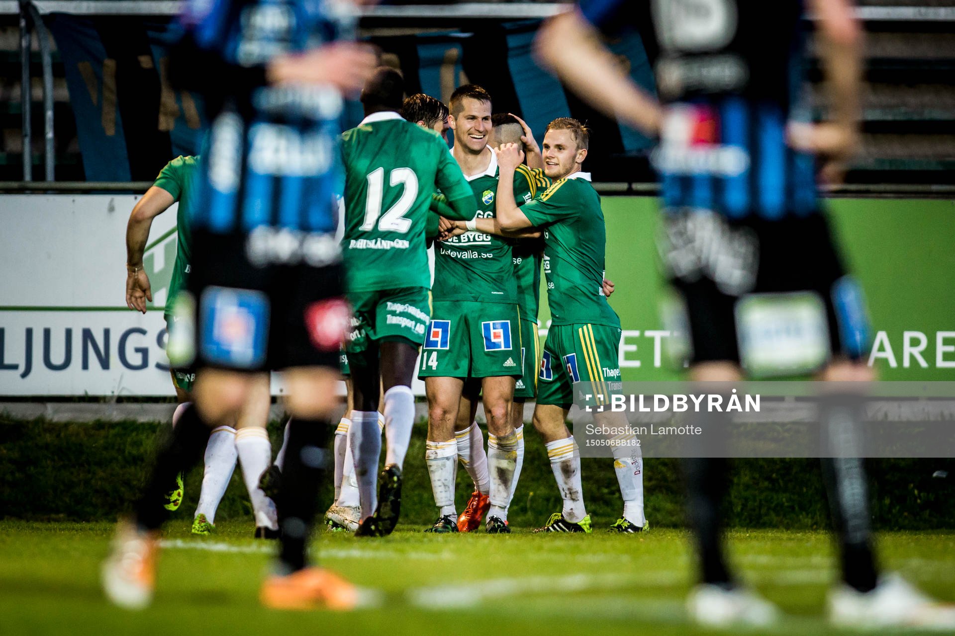 Ljungskiles Gabriel Altemark-Vanneryr gör 4-3 och jublar
