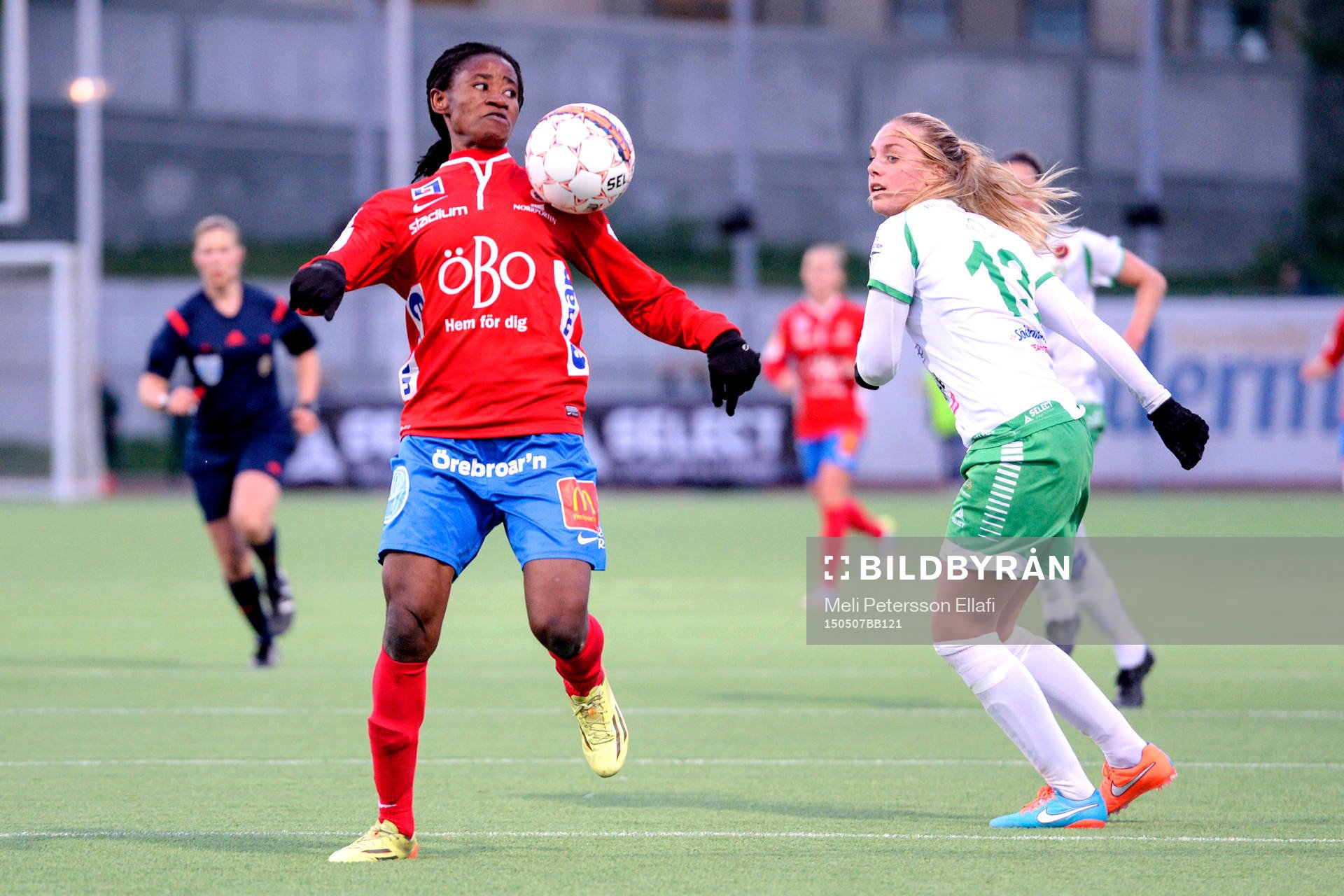 Örebros Sara Michael och Hammarbys Petronella Ekroth