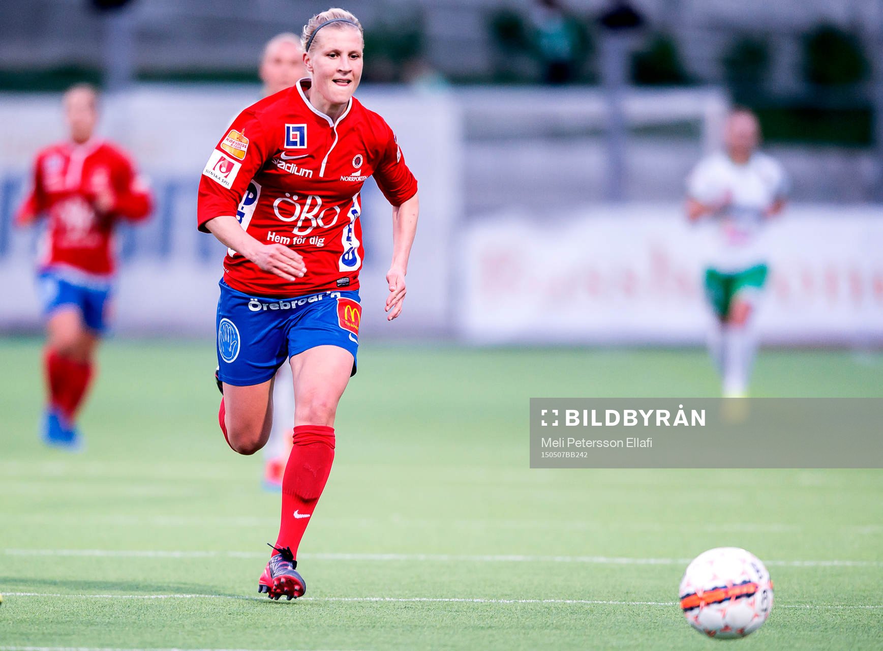 Örebros Sanna Talonen under fotbollsmatchen i Damallsvenskan mellan Hammarby och Örebro den 7 maj 2015 i Stockholm.