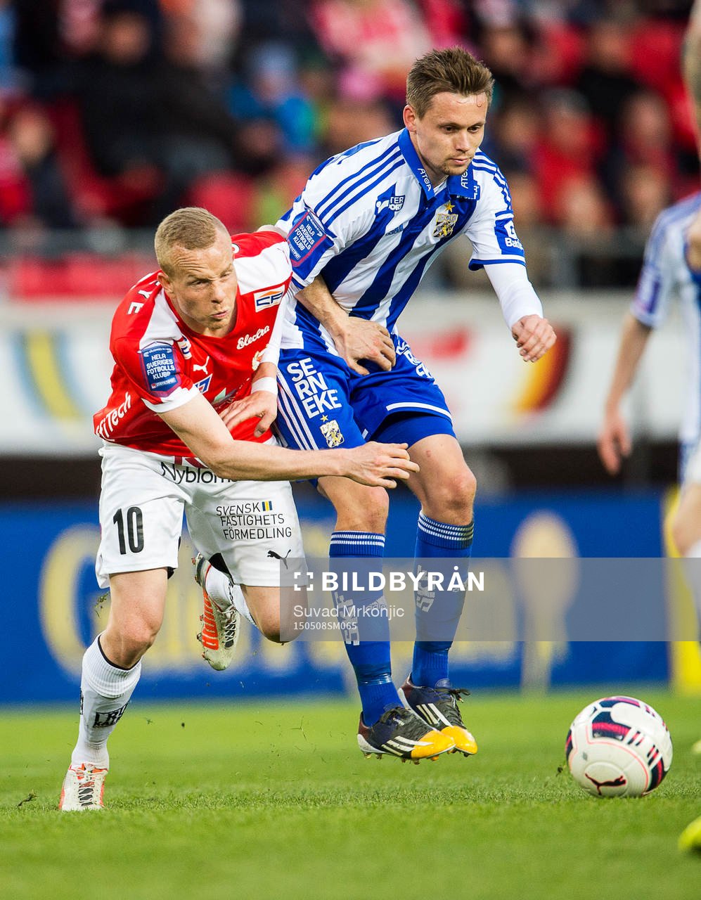 IFK Göteborgs Jakob Ankersen och Kalmars Tobias Eriksson under fotbollsmatchen i Allsvenskan mellan Kalmar och Göteborg den 8 maj 2015 i Kalmar.
