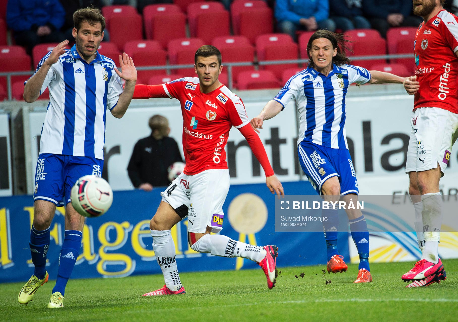 Kalmars Filip Sachpekidis och IFK Göteborgs Lasse Vibe som