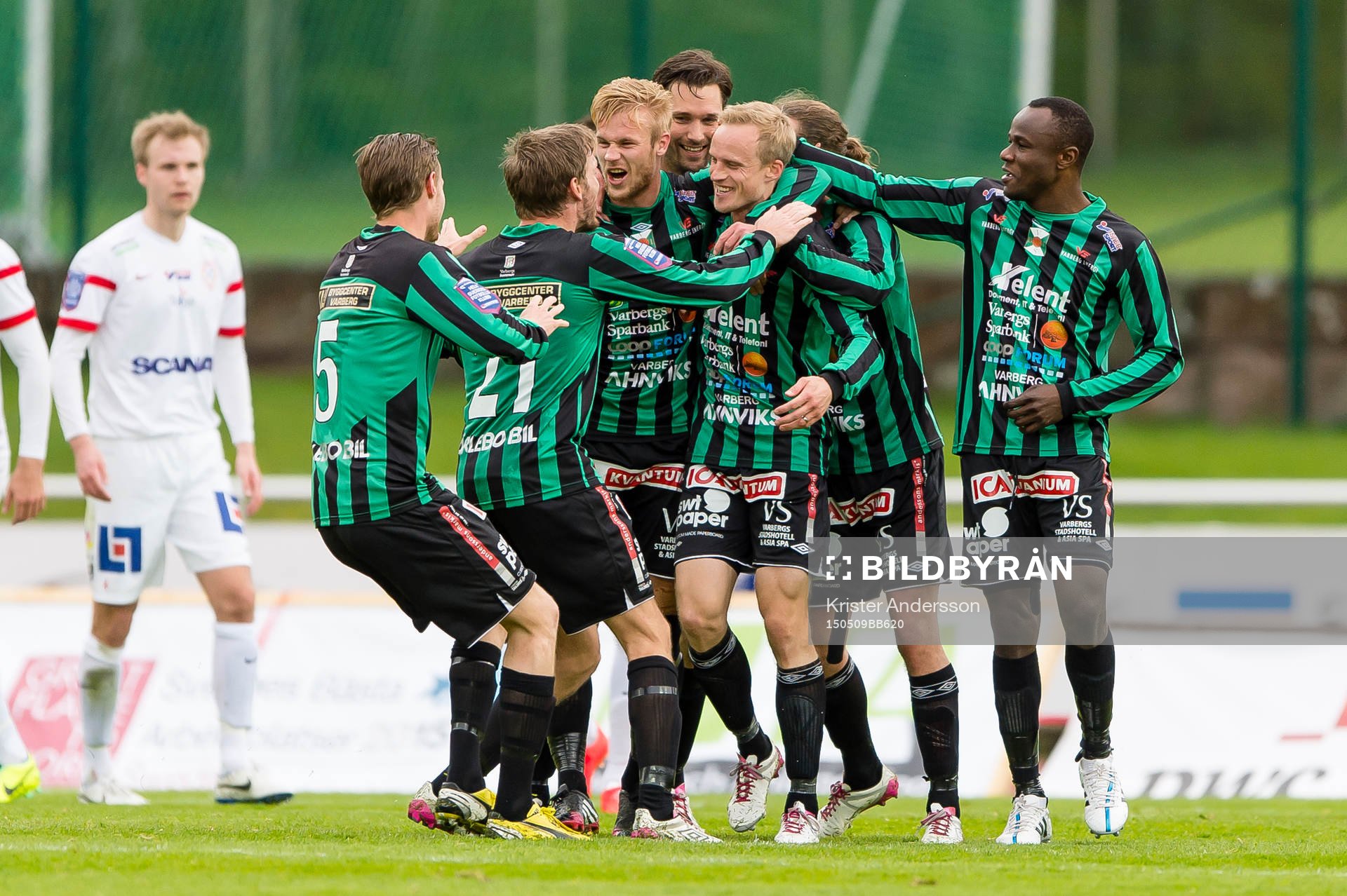 Varbergs Pär Asp gör 2-0 och jublar