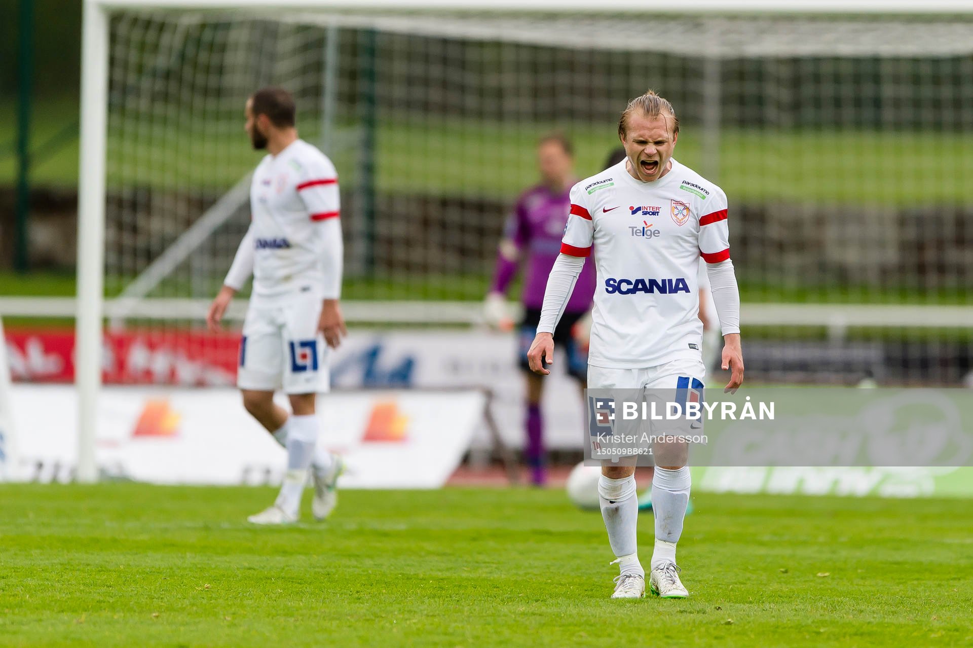 Assyriskas Christoffer Brandeborn deppar