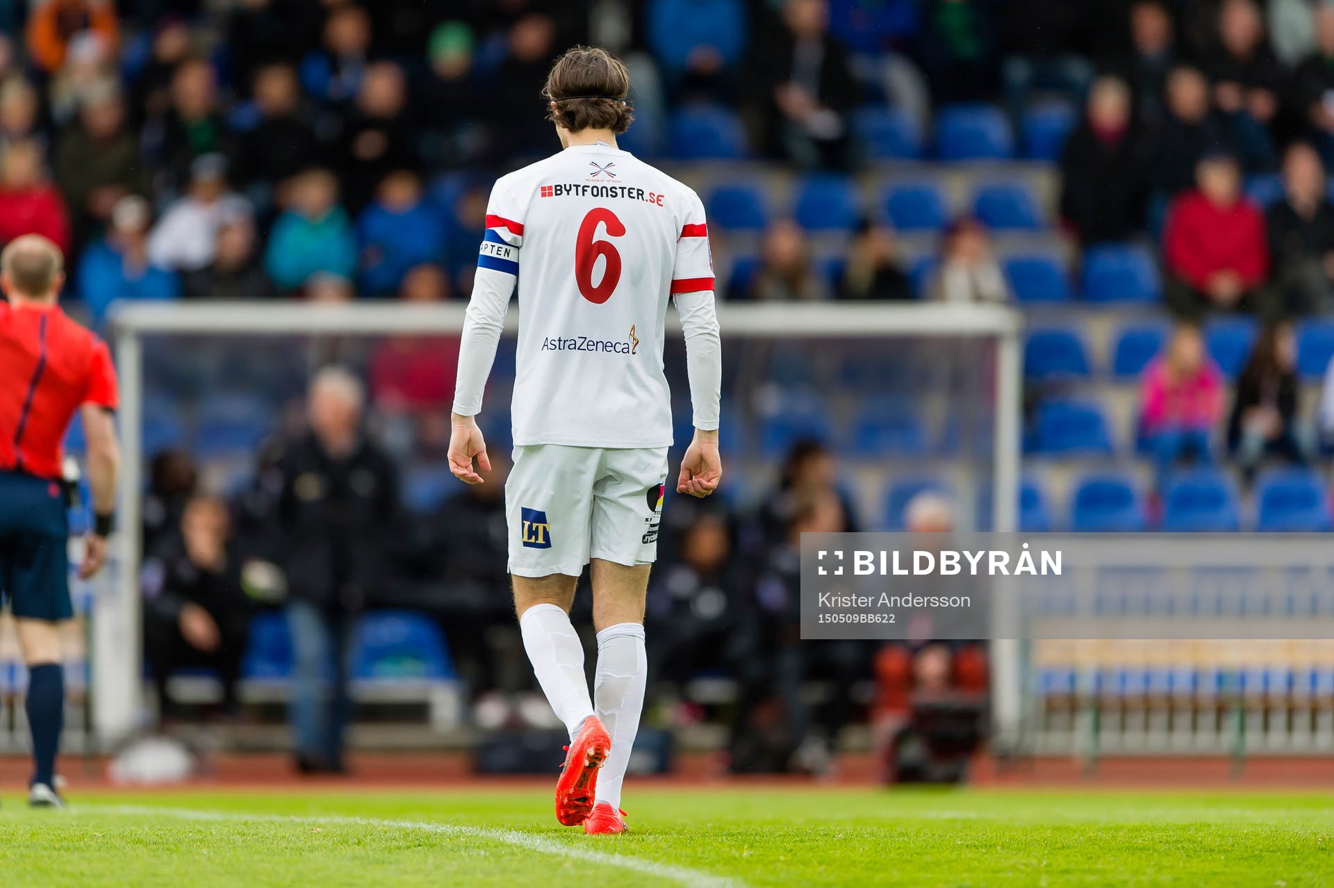 Assyriskas Linus Malmborg (K) deppar
