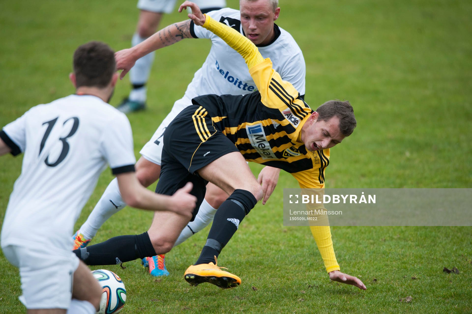 IFK Hässleholms Ilir Salja i matchen i division 2 mellan
