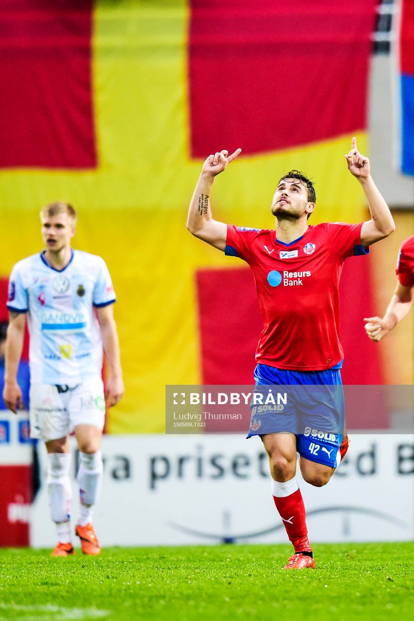 Helsingborgs Astrit Ajdarevic jublar