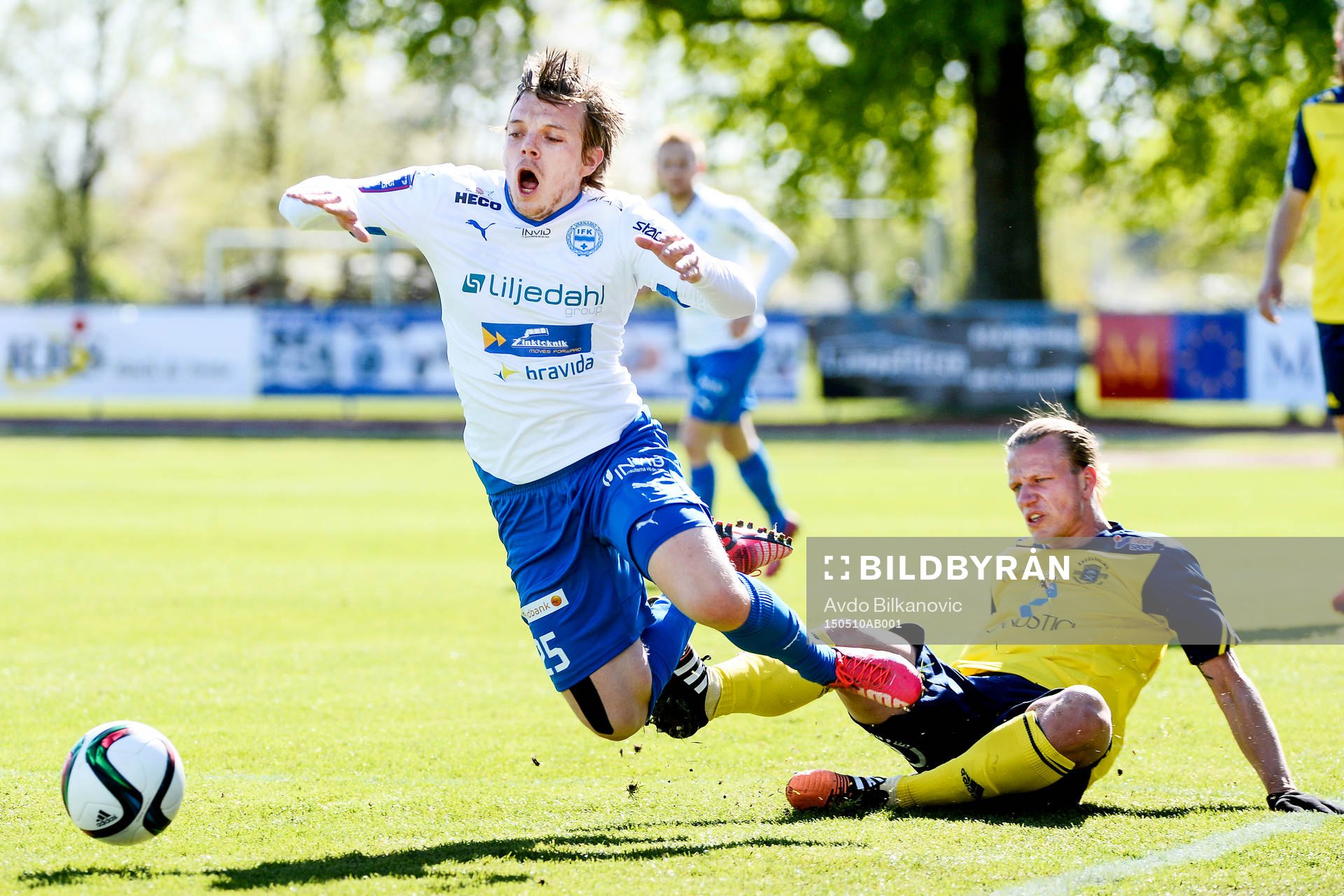 Värnamos Jonathan Salomonsson fälls utav Ängelholms