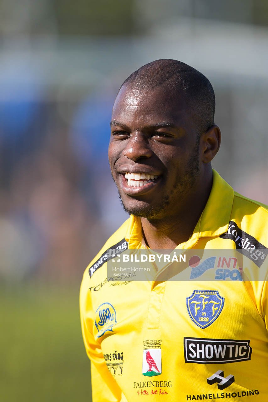 Falkenbergs Hakeem Araba jublar