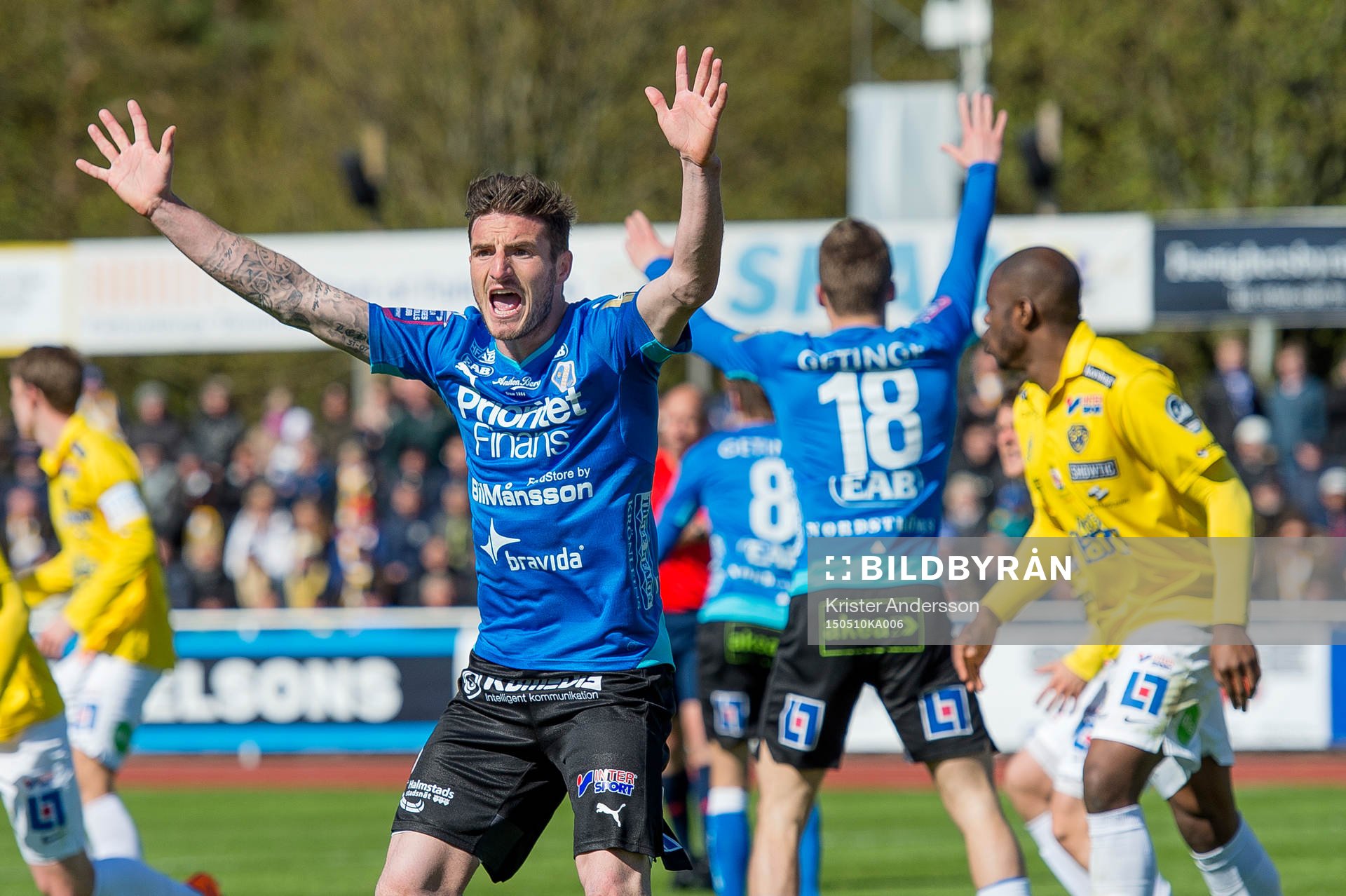 Halmstads James Keene ropar på straff