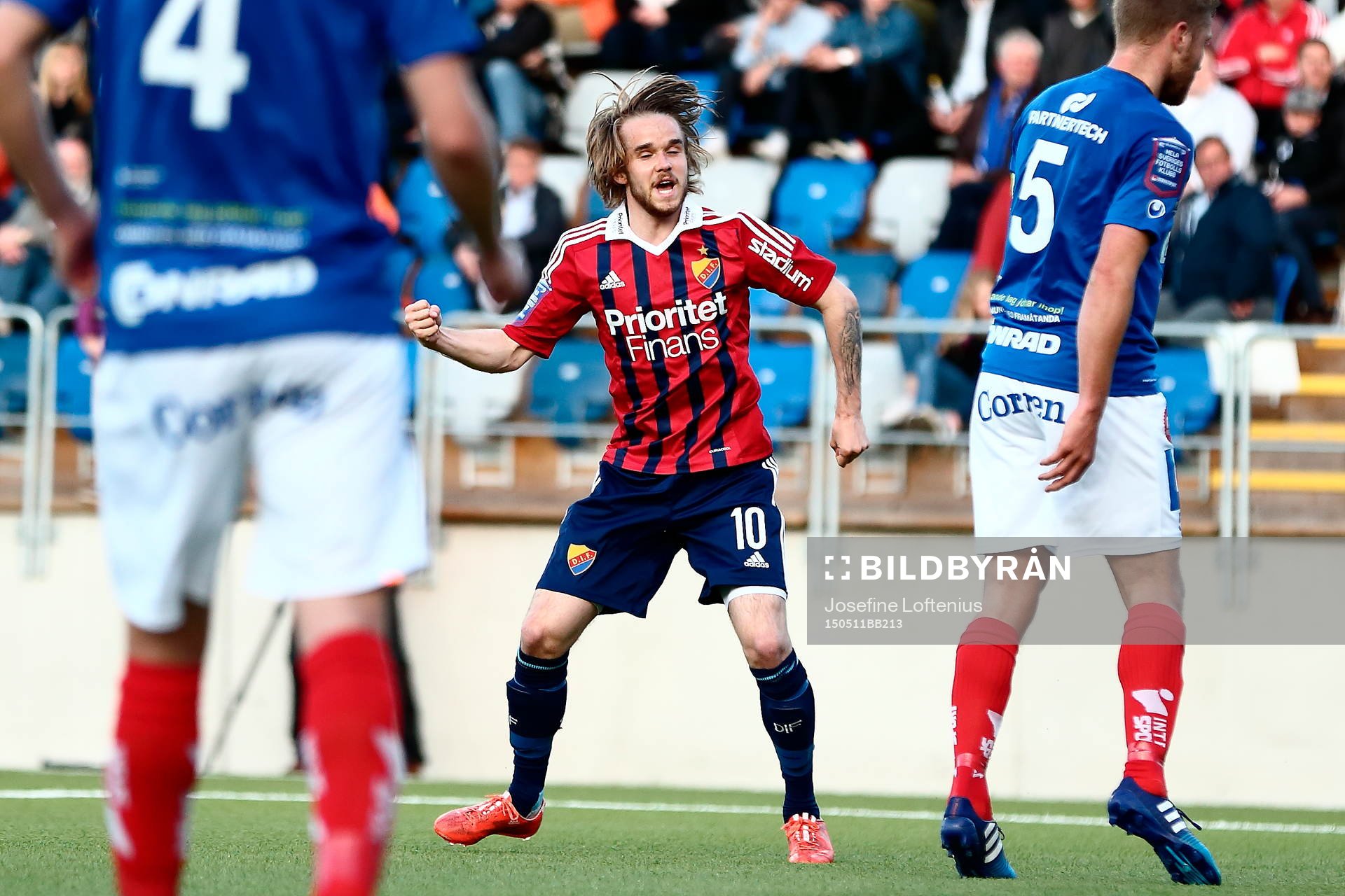 Djurgårdens Daniel Berntsen jublar
