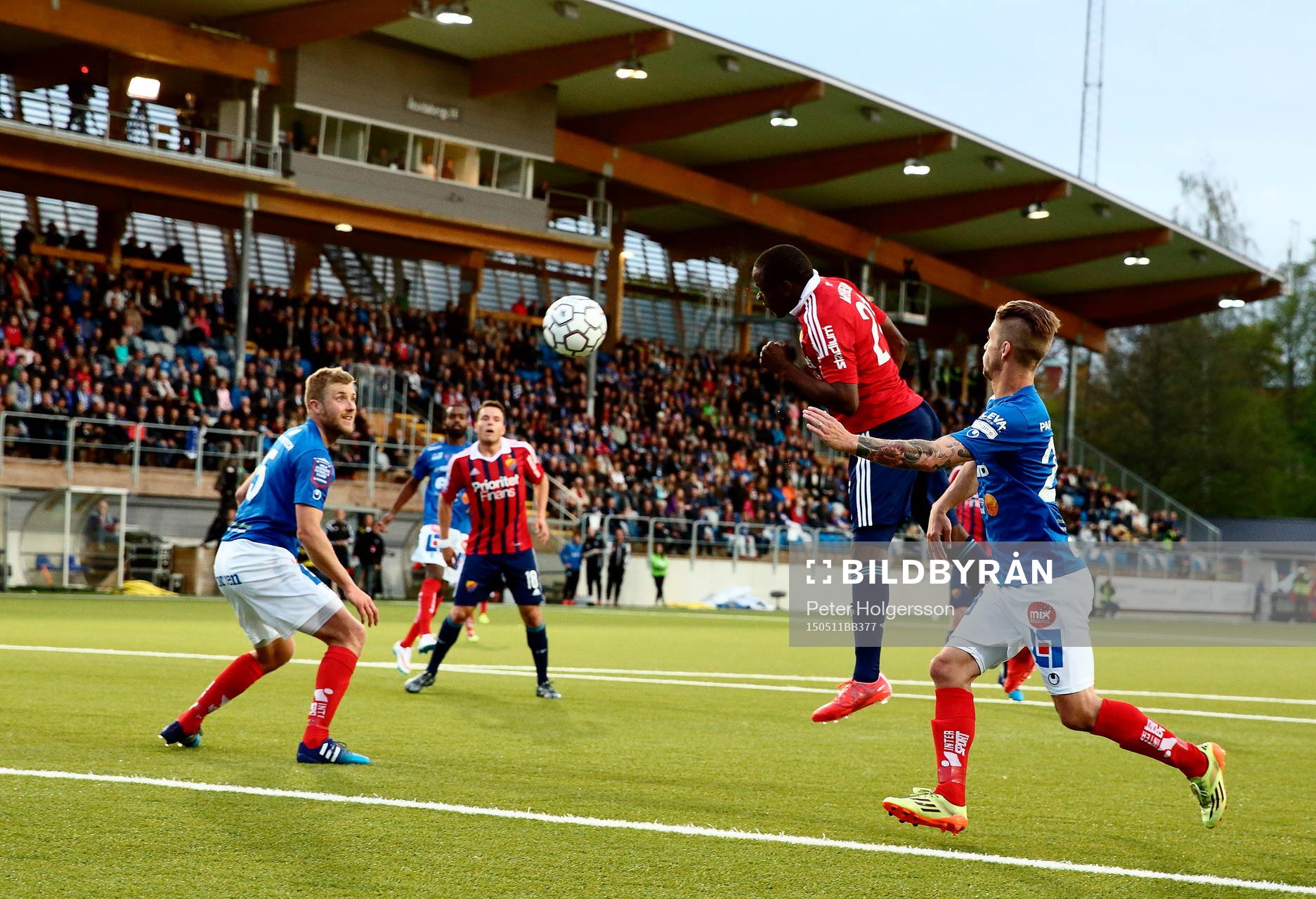 Mål 1-2 av Djurgårdens Nyasha Mushekwi under fotbollsmatchen i Allsvenskan mellan Åtvidaberg och Djurgården den 11 maj 2015 i Åtvidaberg.