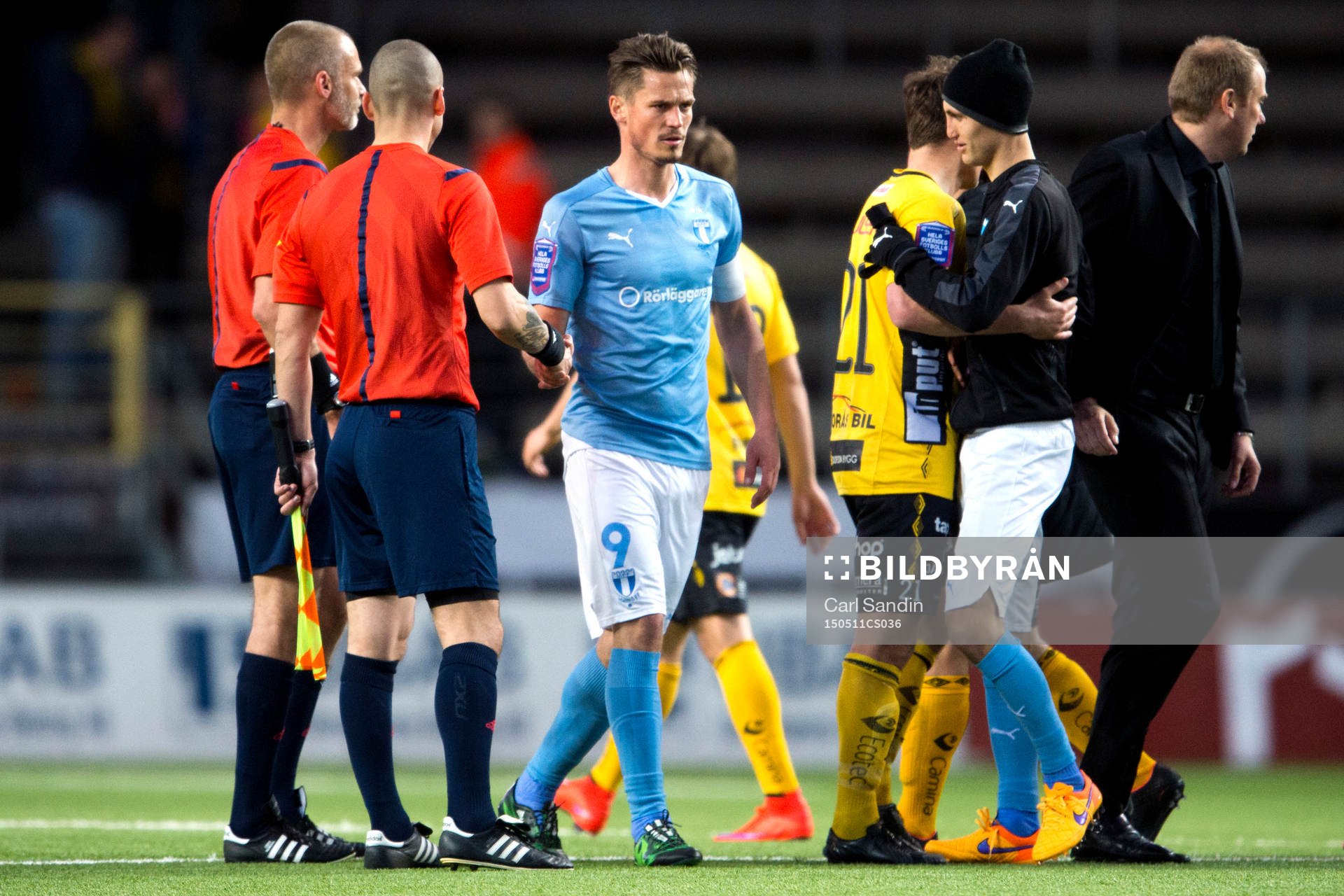 Malmö FFs Markus Rosenberg tackar domarna