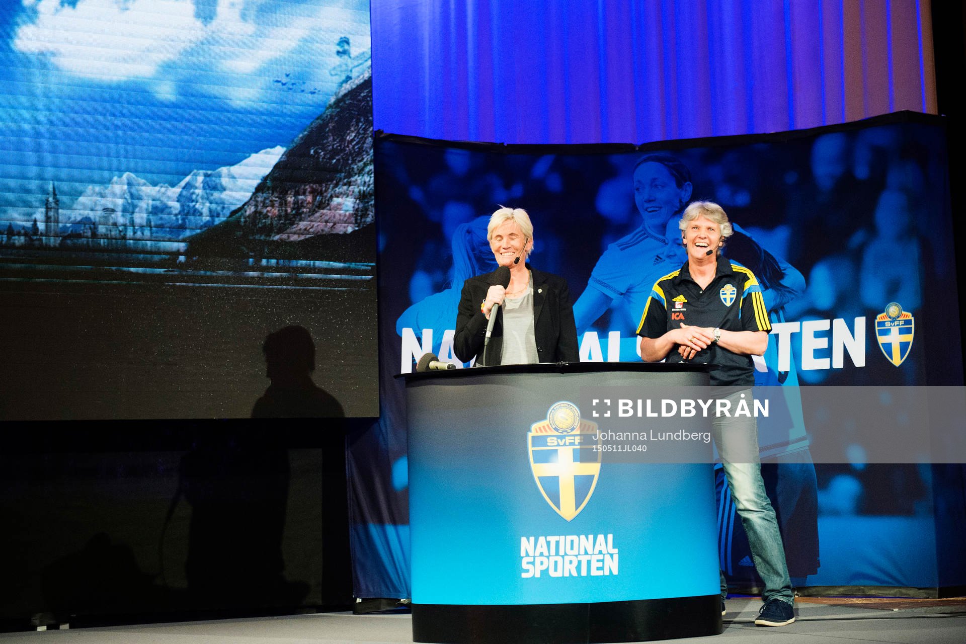 Sveriges assisterande förbundskapten Lilie Persson och