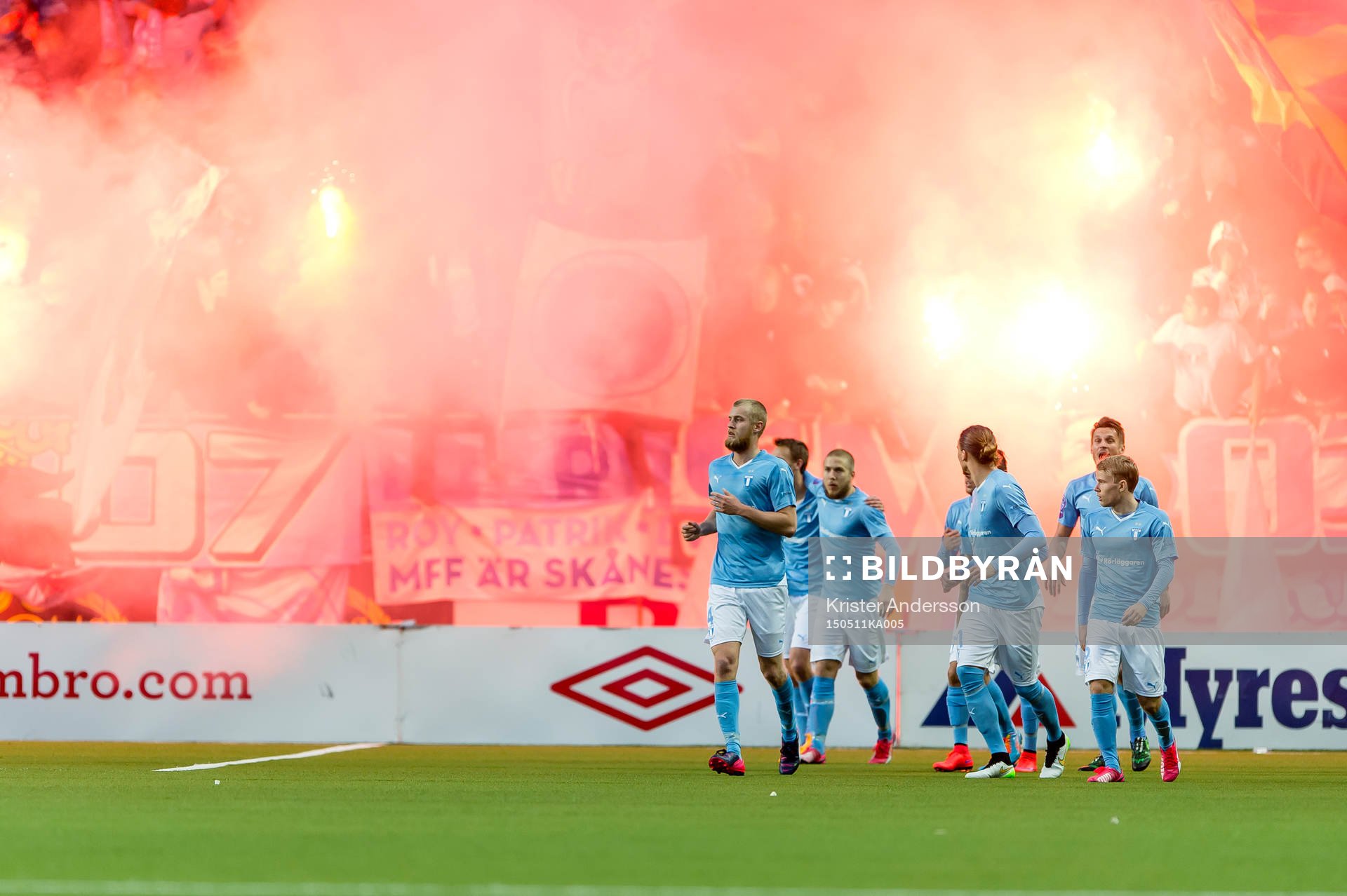 Malmö FFs Magnus Wolff Eikrem har gjort 1-2 och laget