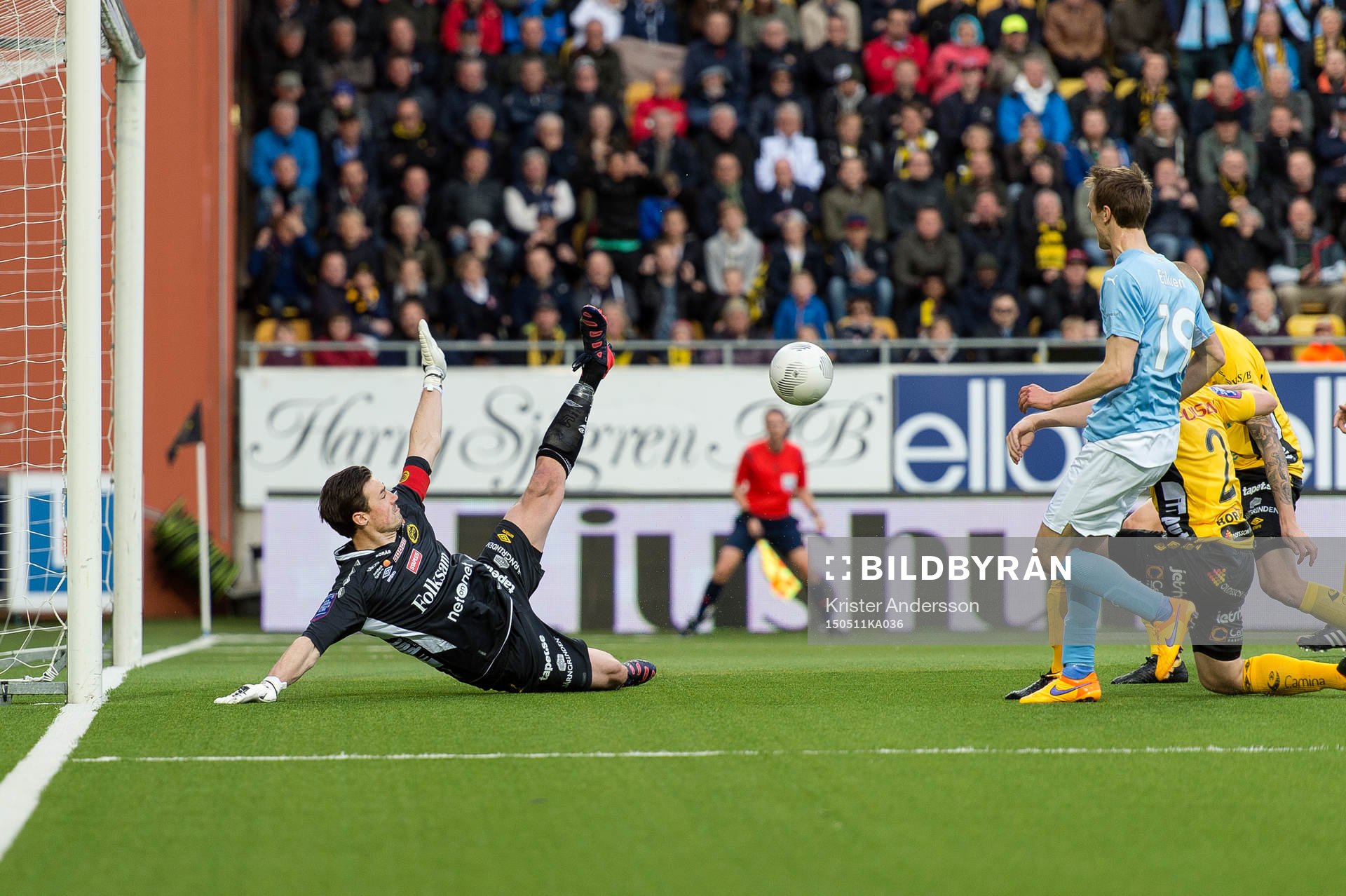 Malmö FFs Magnus Wolff Eikrem gör 0-1