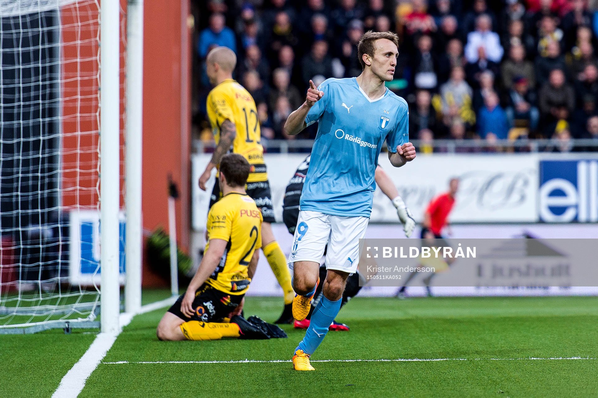 Malmö FFs Magnus Wolff Eikrem gör 0-1 och jublar