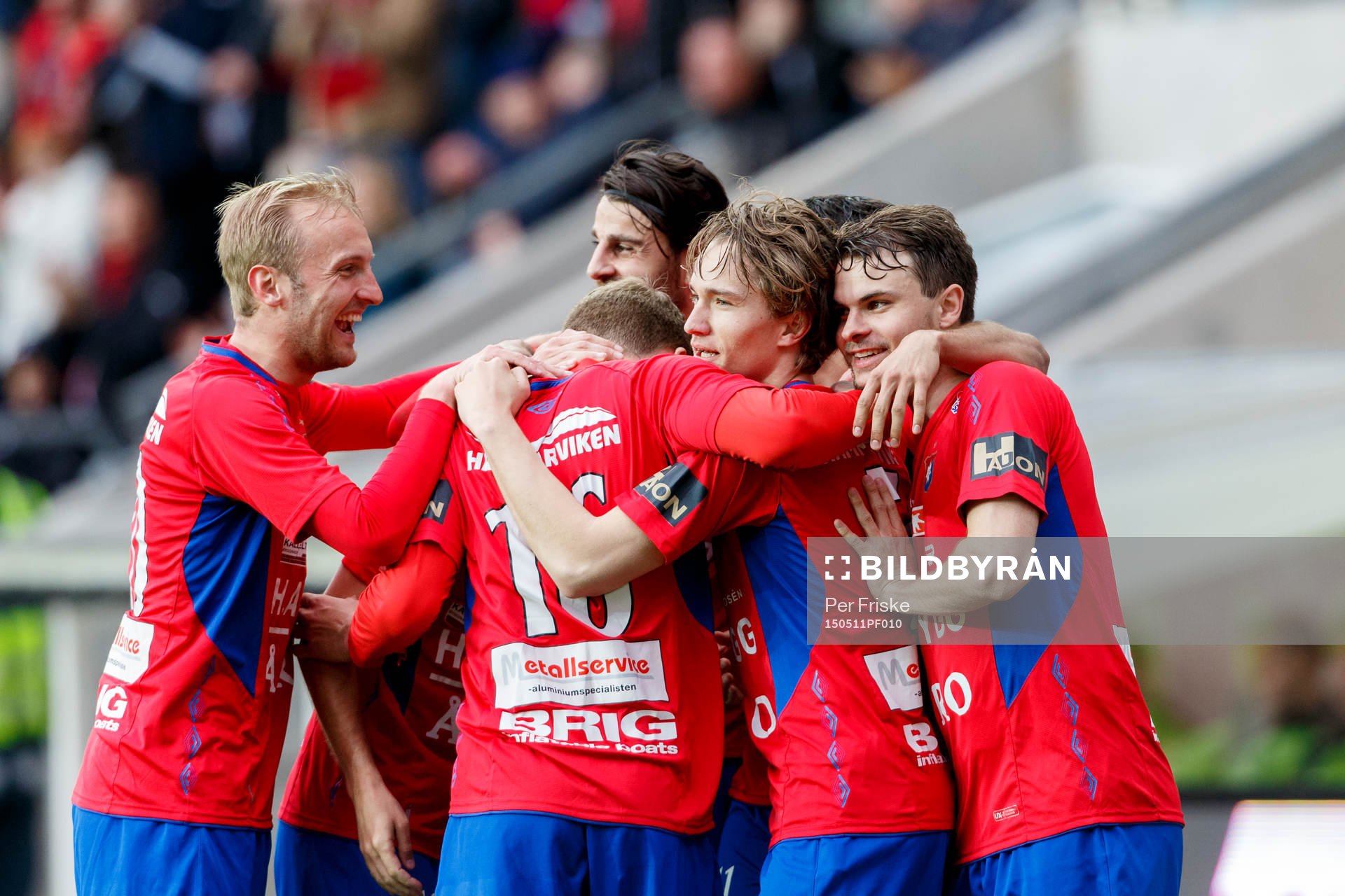 Örgrytes Jakob Lindström gratulera