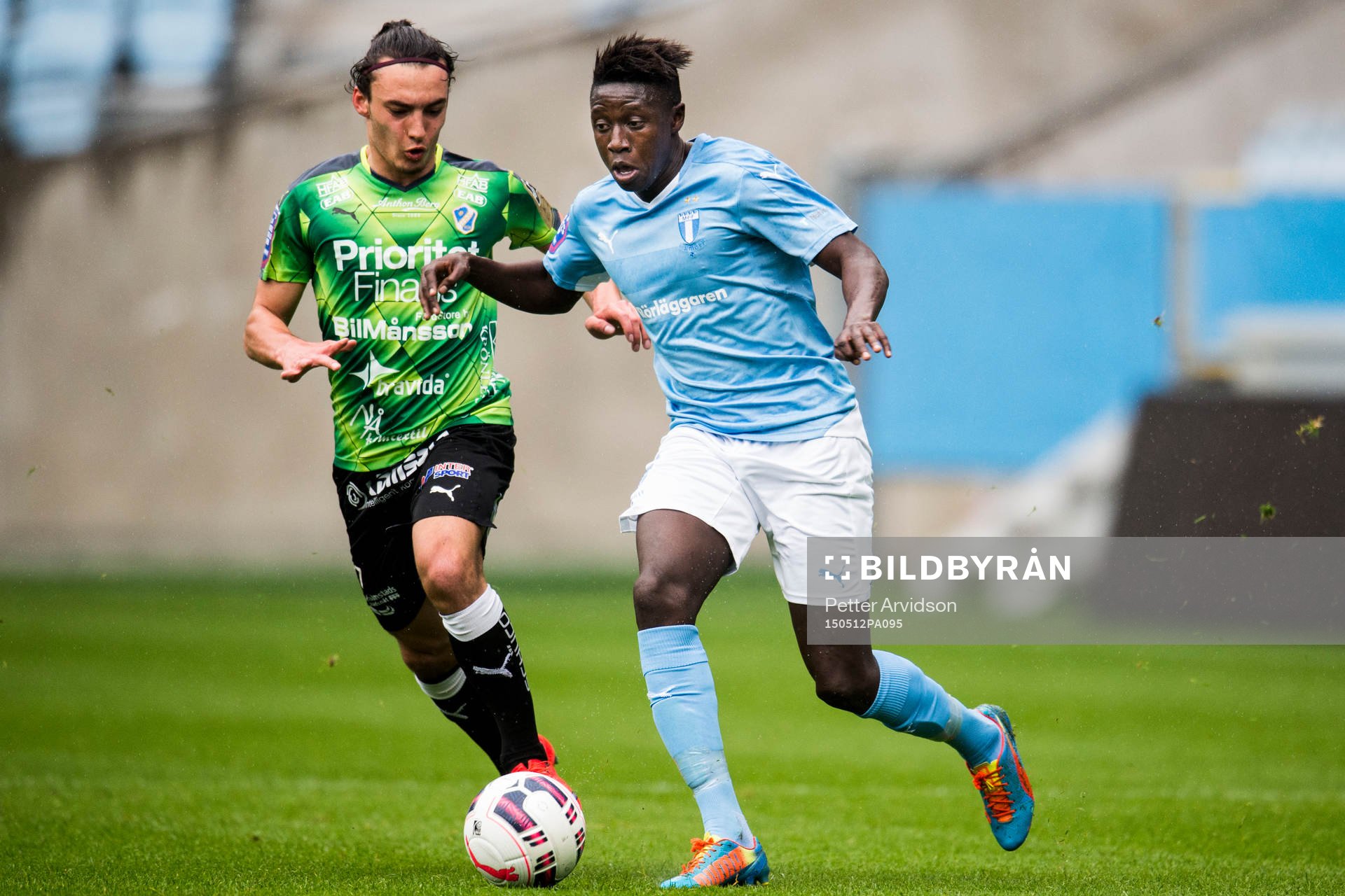 Halmstads Sead Haksabanovic och Malmö FFs Pa Konate
