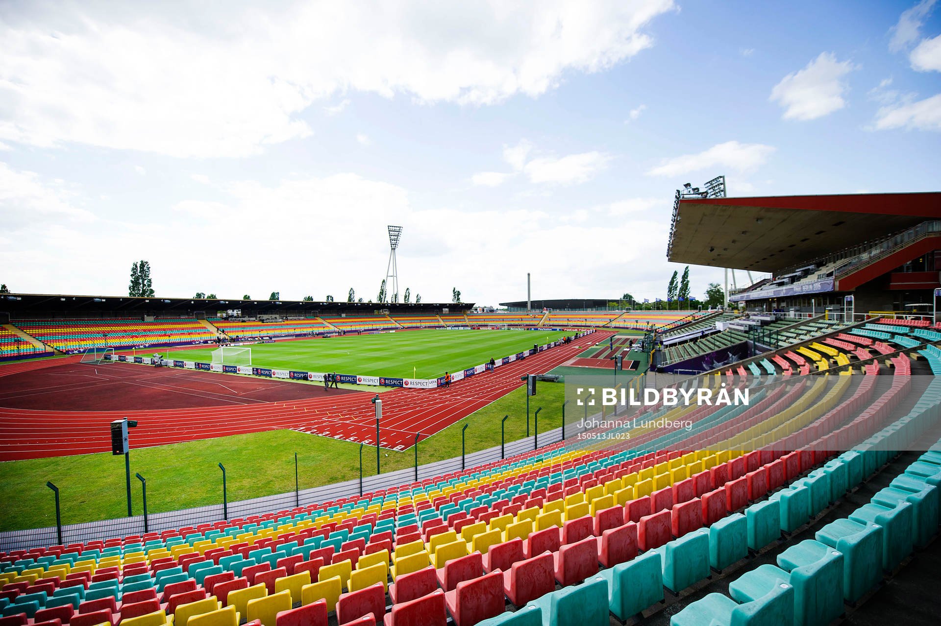 Friedrich-Ludwig-Jahn-Sportpark stadion