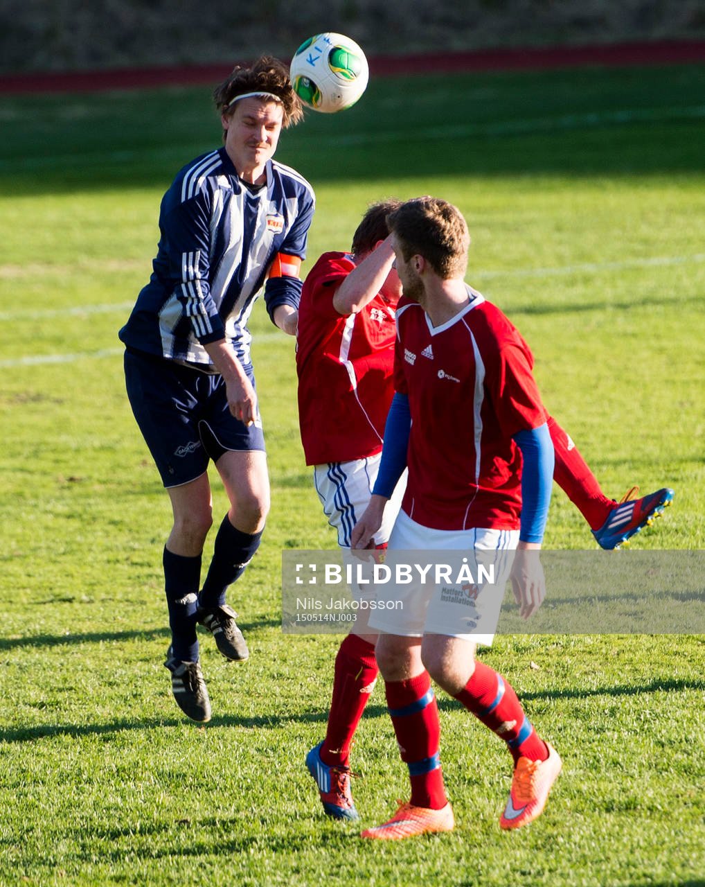 Kovlands Sebastian Åhsen under fotbollsmatchen i division fyra mellan Kovland och Matfors den 14 maj 2015 i Kovland.