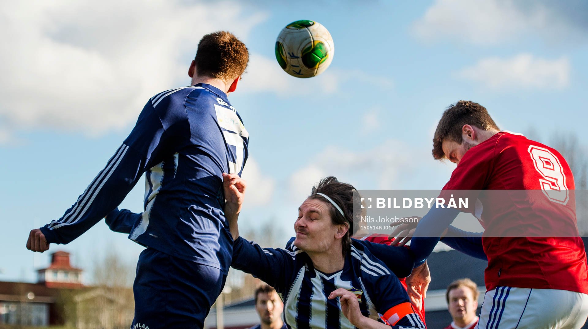 under fotbollsmatchen i division fyra mellan Kovland och Matfors den 14 maj 2015 i Kovland.