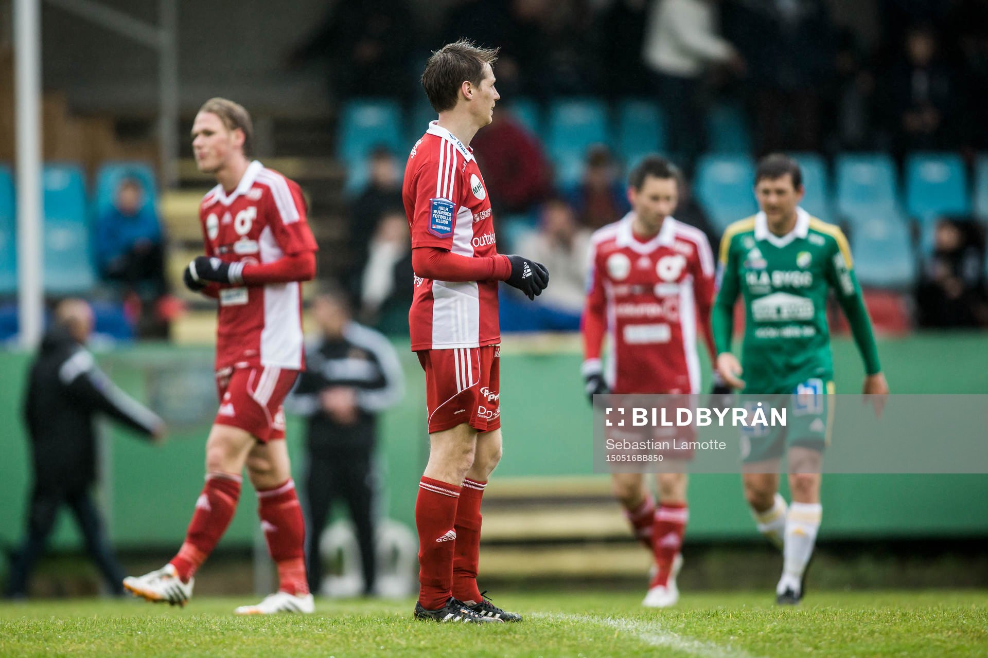 Degerfors spelare deppar