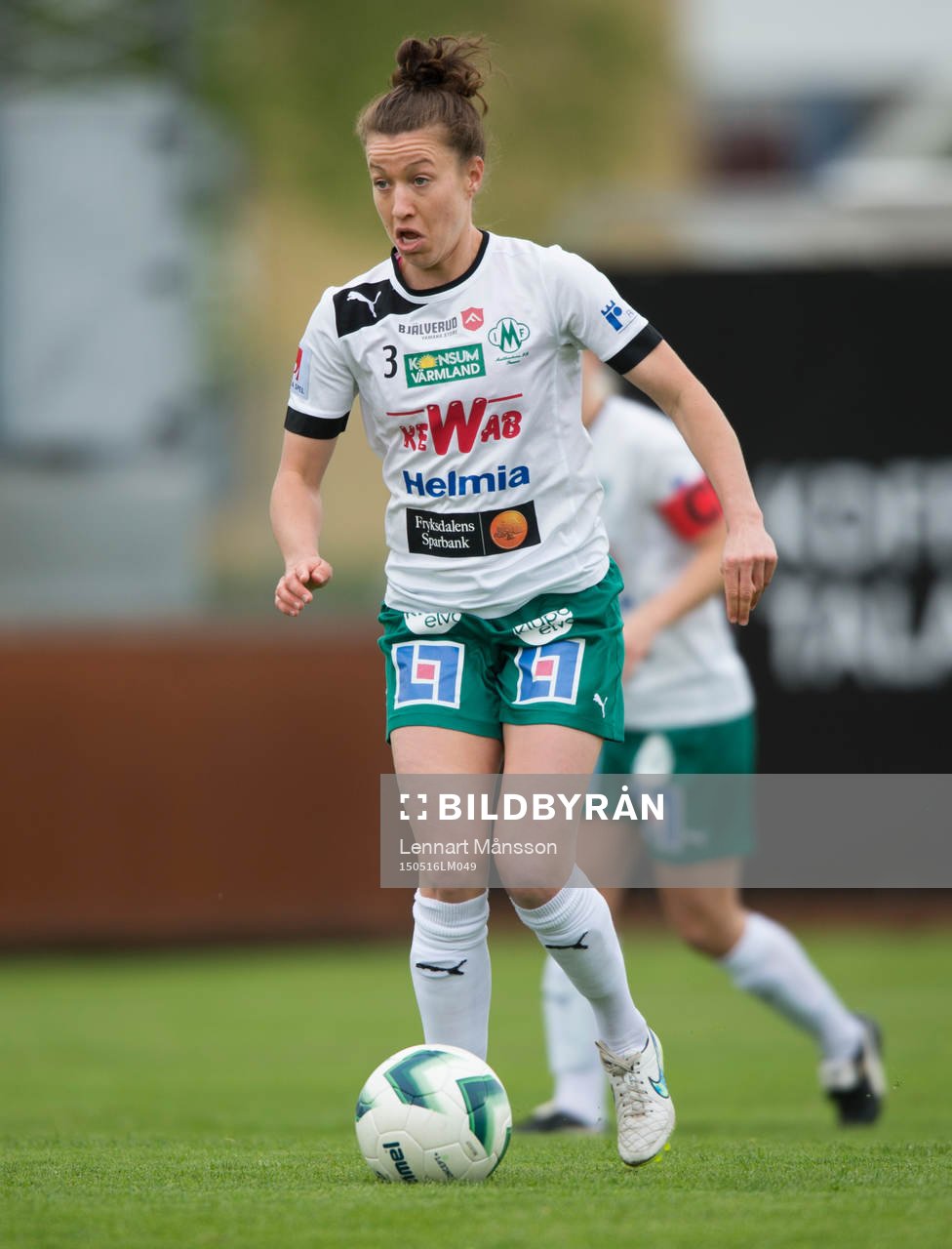 Mallbackens Katie Bethke i matchen i damallsvenskan mellan