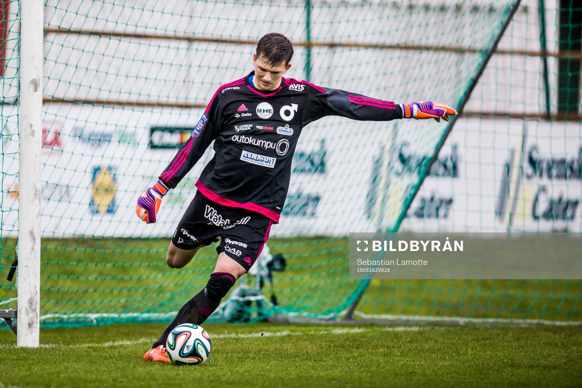 Degerfors målvakt August Strömberg