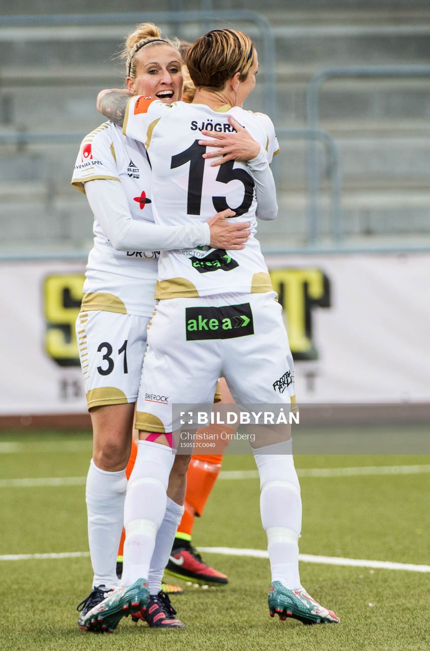 Rosengårds Anja Mittag och Therese Sjögran jublar