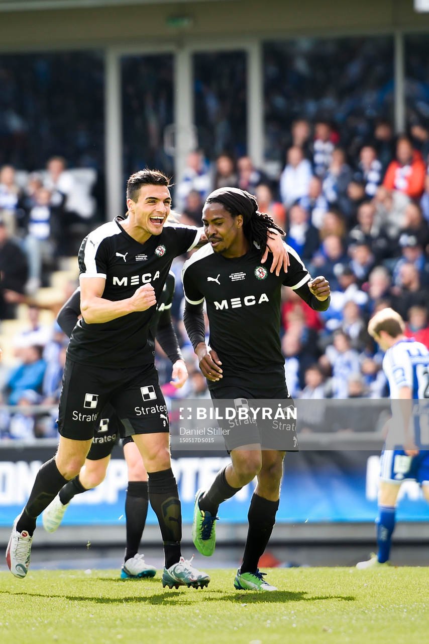 Örebros Ahmed Yasin och Ayanda Nkili jublar