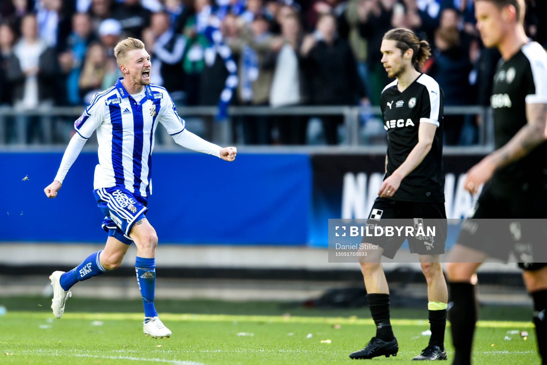 IFK Göteborgs Sebastian Eriksson jublar och Österrikes