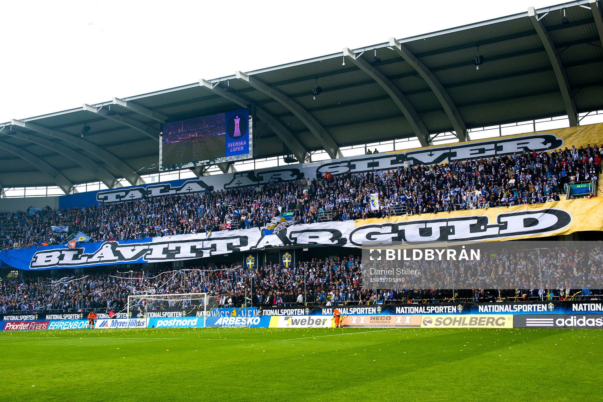 IFK Göteborgs tifo innan finalen i Svenska Cupen i fotboll