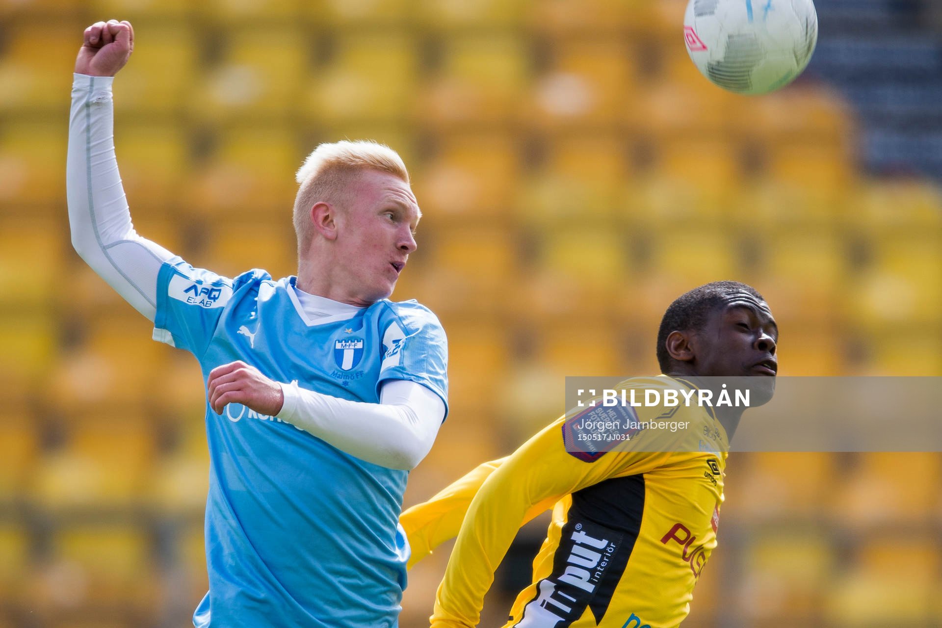 Malmö FFs Max Olsson och Elfsborgs Chris Makindu