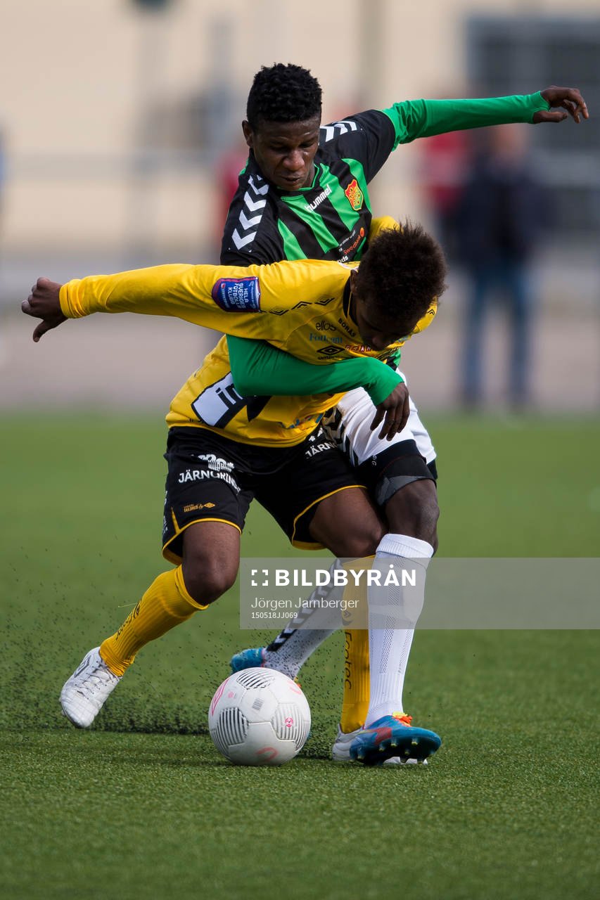 Kamp mellan Elfsborgs Aydrus Hassan Ibrahim och GAIS Alieu