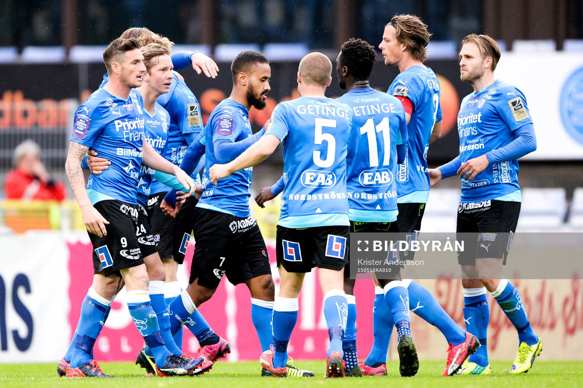 Halmstads spelare jublar