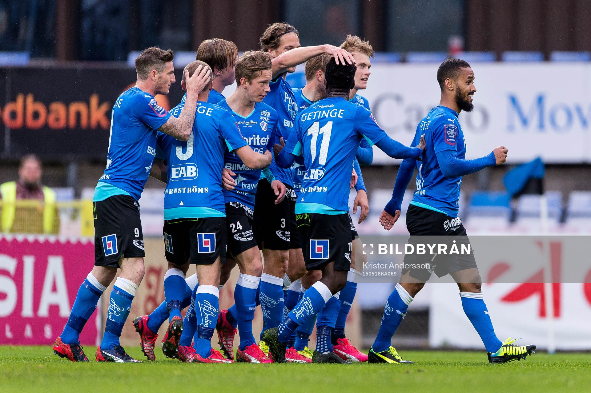 Halmstads spelare jublar