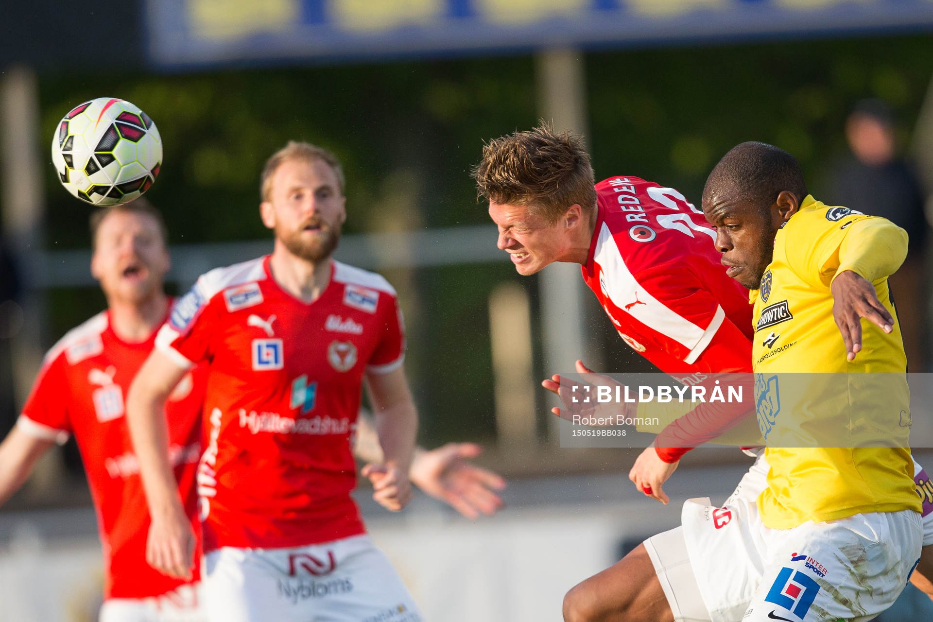 Kalmars Viktor Elm och Falkenbergs Hakeem Araba