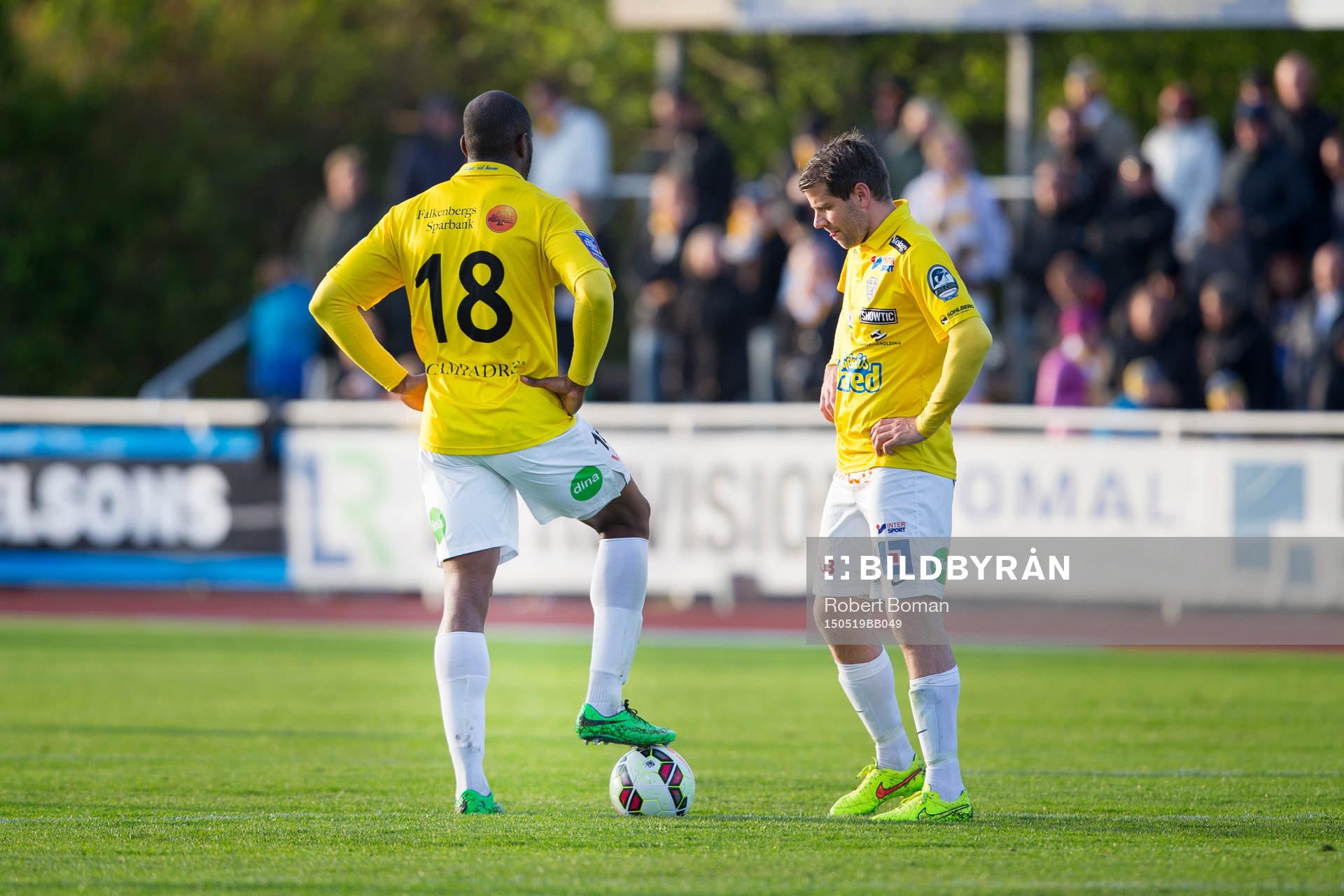 Falkenbergs Hakeem Araba och Stefan Rodevåg deppar
