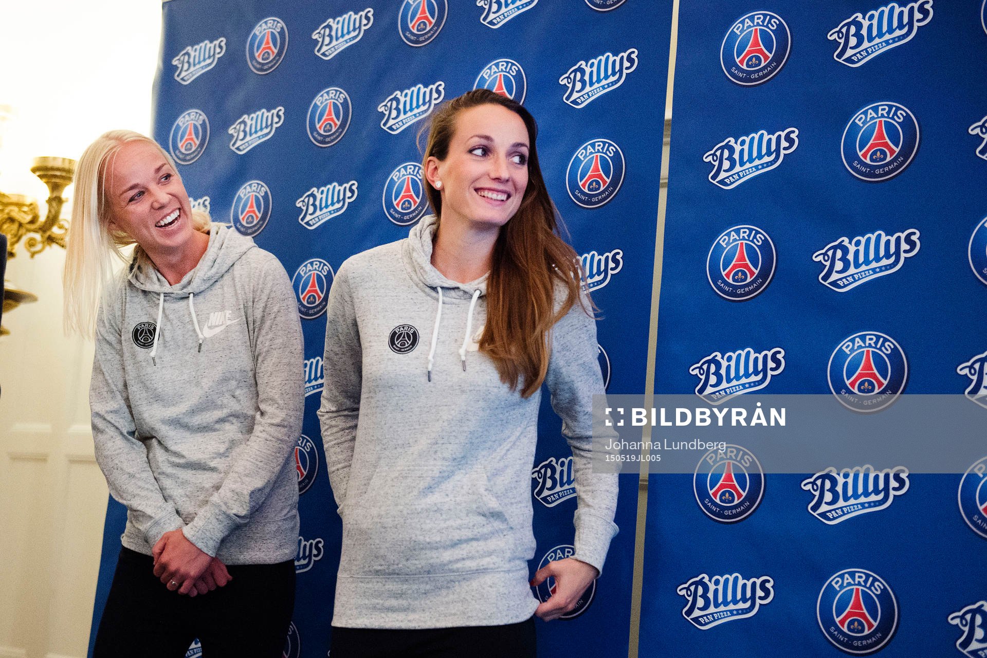 s Caroline Seger och Kosovare Asllani