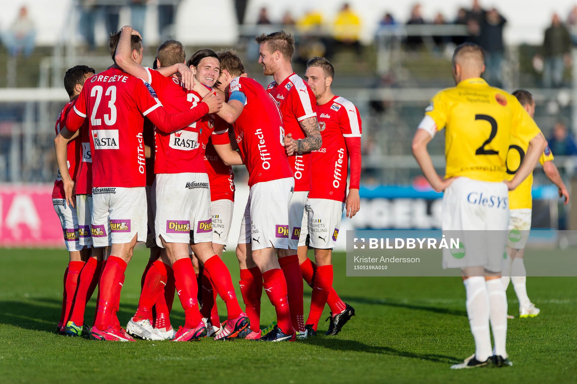 Kalmars Marcus Antonsson i mitten jublar