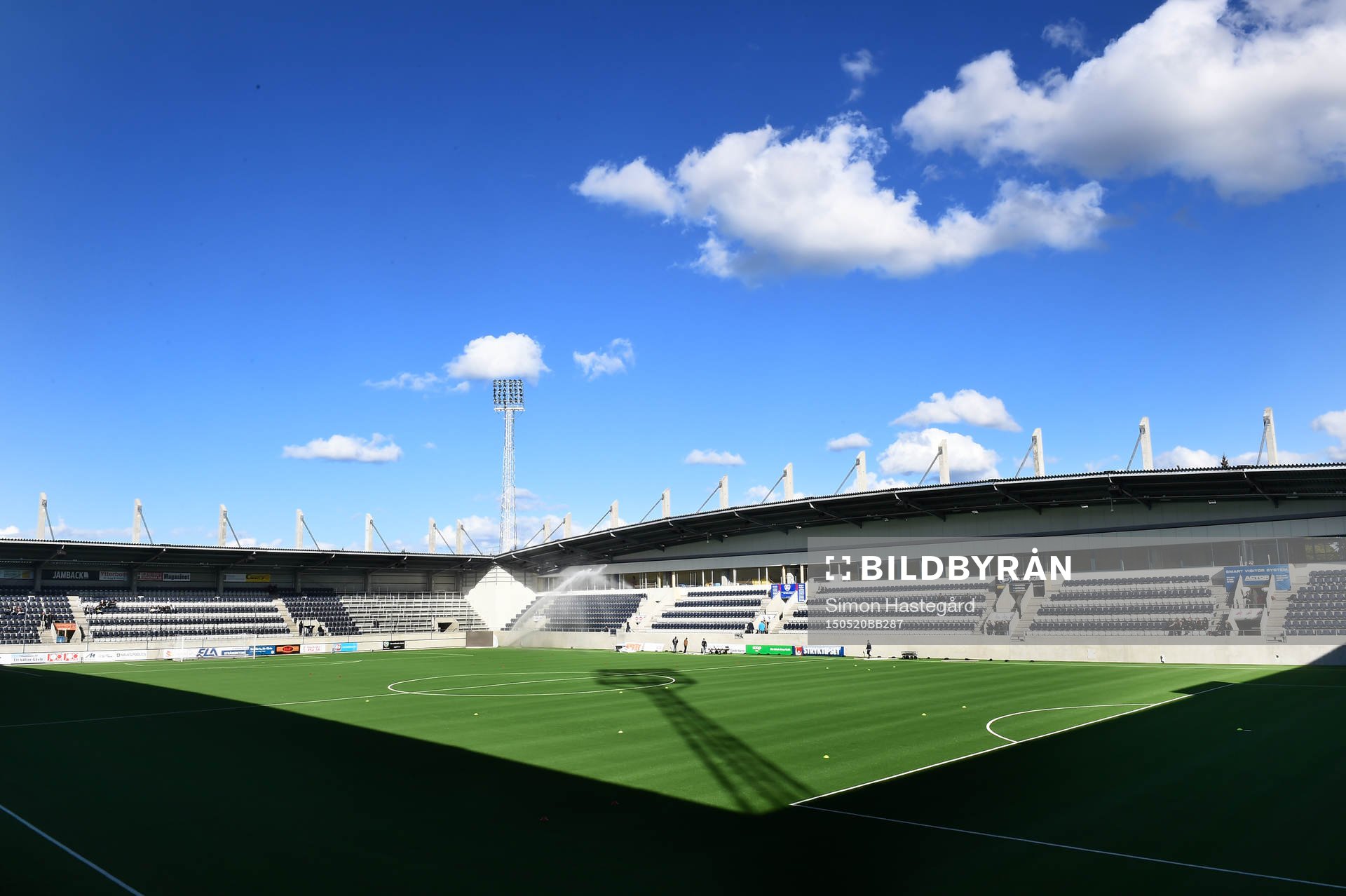 Översikt inne på Gavlevallen före fotbollsmatchen i