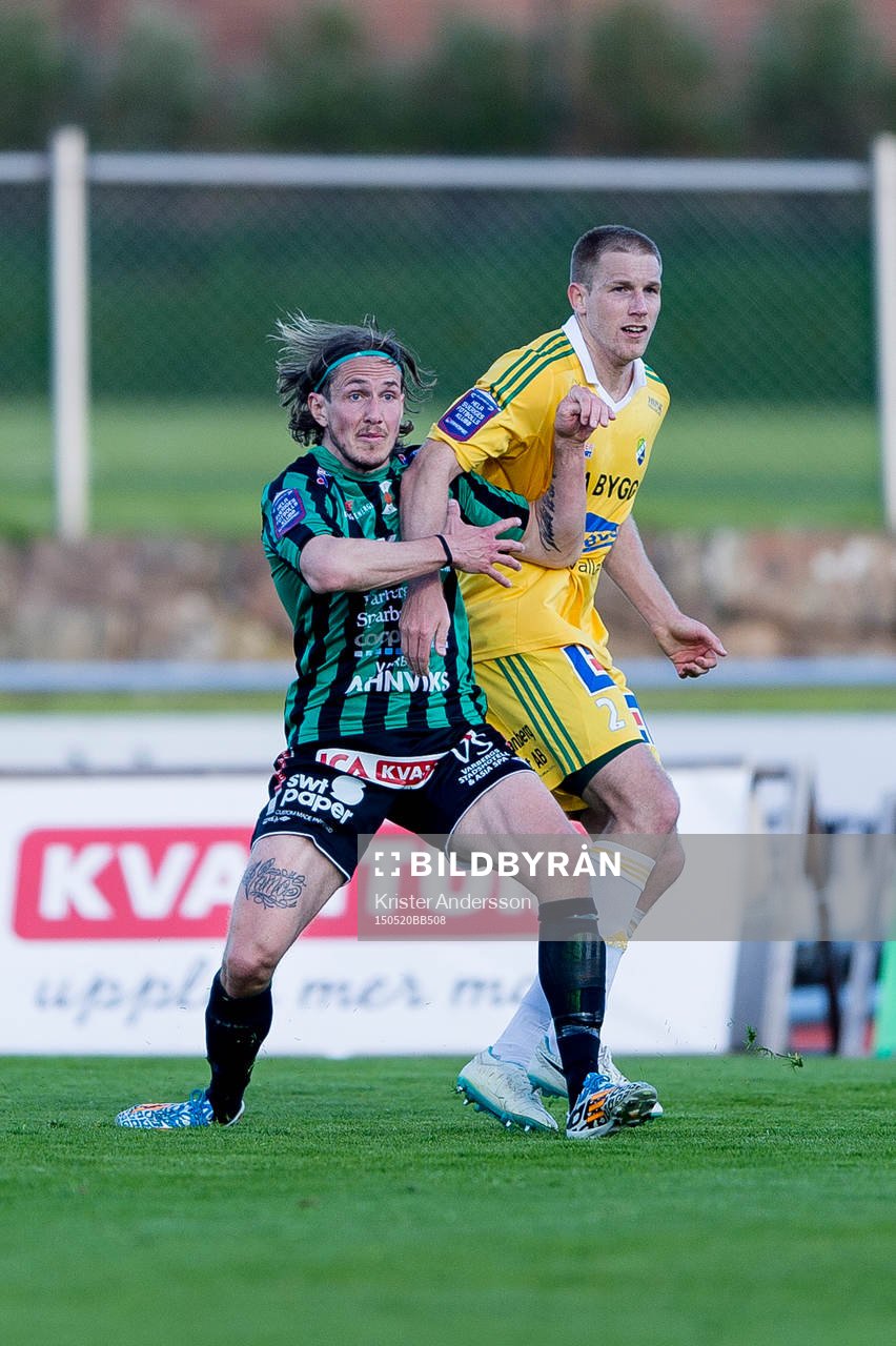Varbergs David Johannesson och Ljungskiles Steven Old