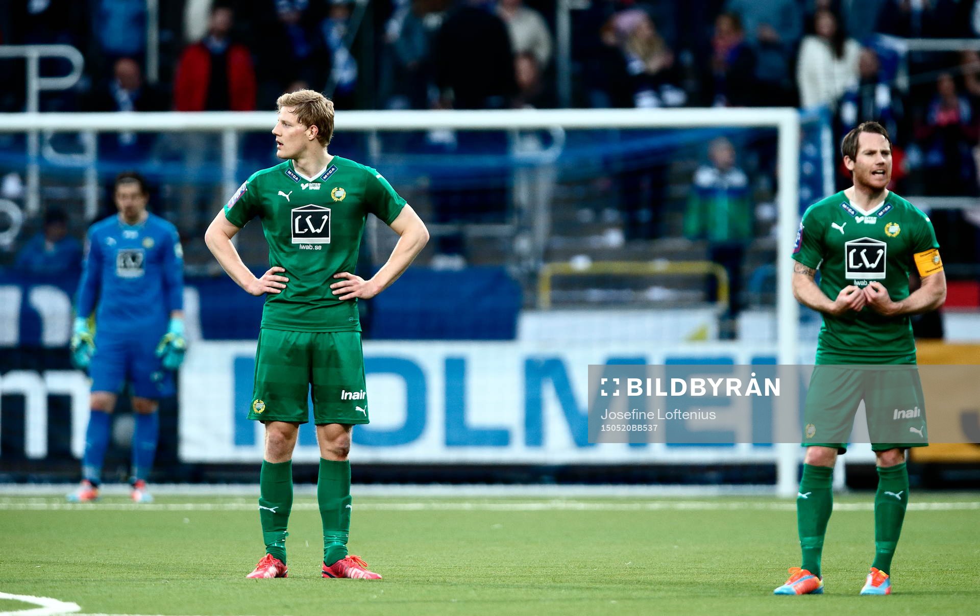 Hammarbys Lars Saetra deppar med Hammarbys målvakt