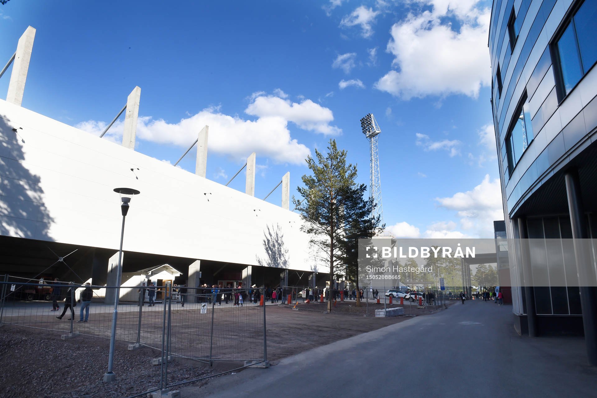 Området mellan Gavlevallen och Gavlerinken före fotbollsmatchen i Allsvenskan mellan Gefle och GIF Sundsvall den 20 maj 2015 i Gävle.