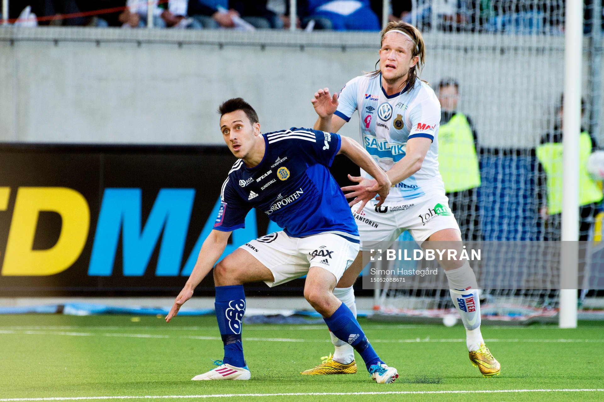 Sundsvalls Adam Chennoufi och Gefles Anders Bååth-Sjöblom